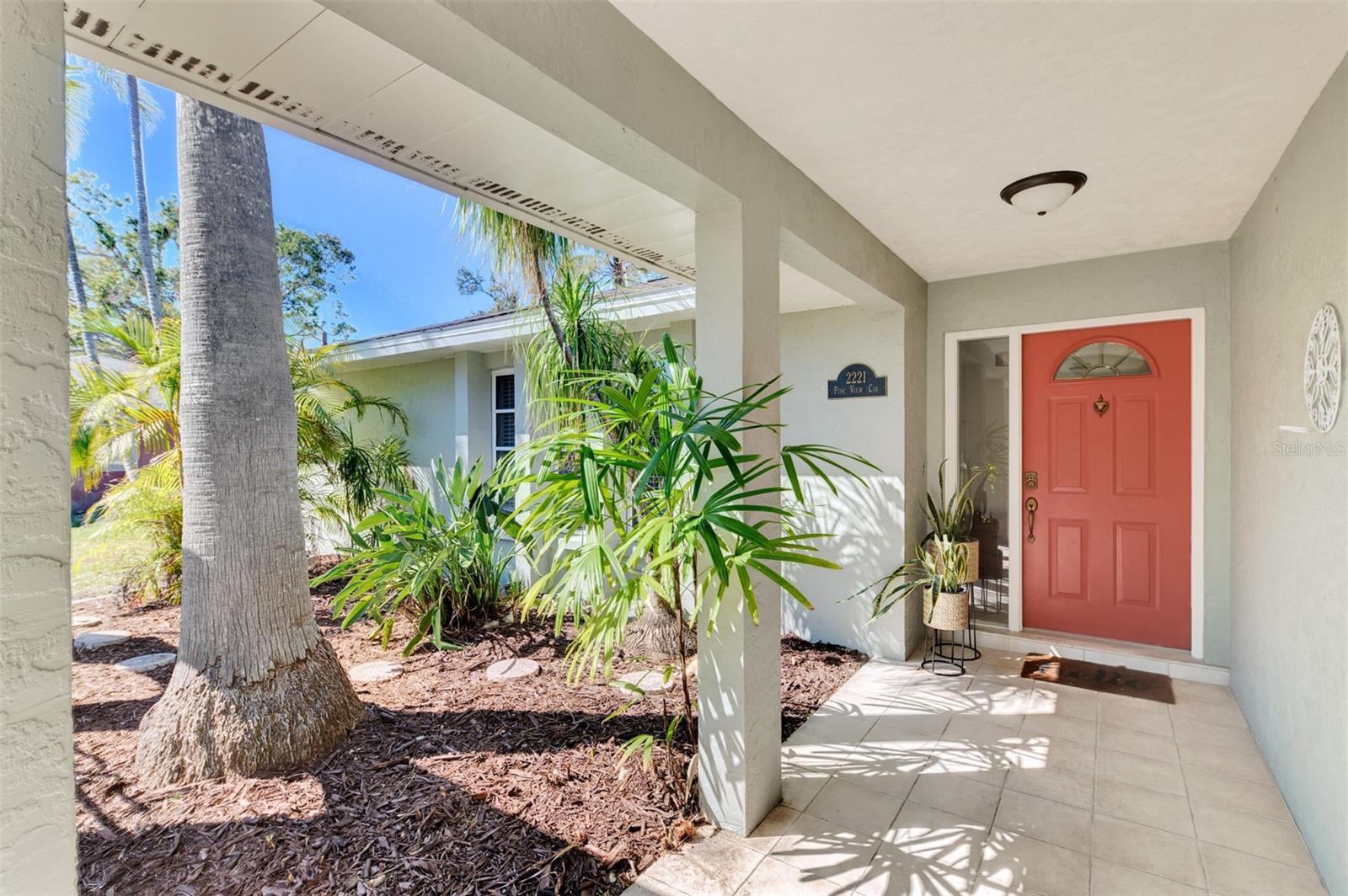 Image 5 of 40 For 2221 Pine View Circle