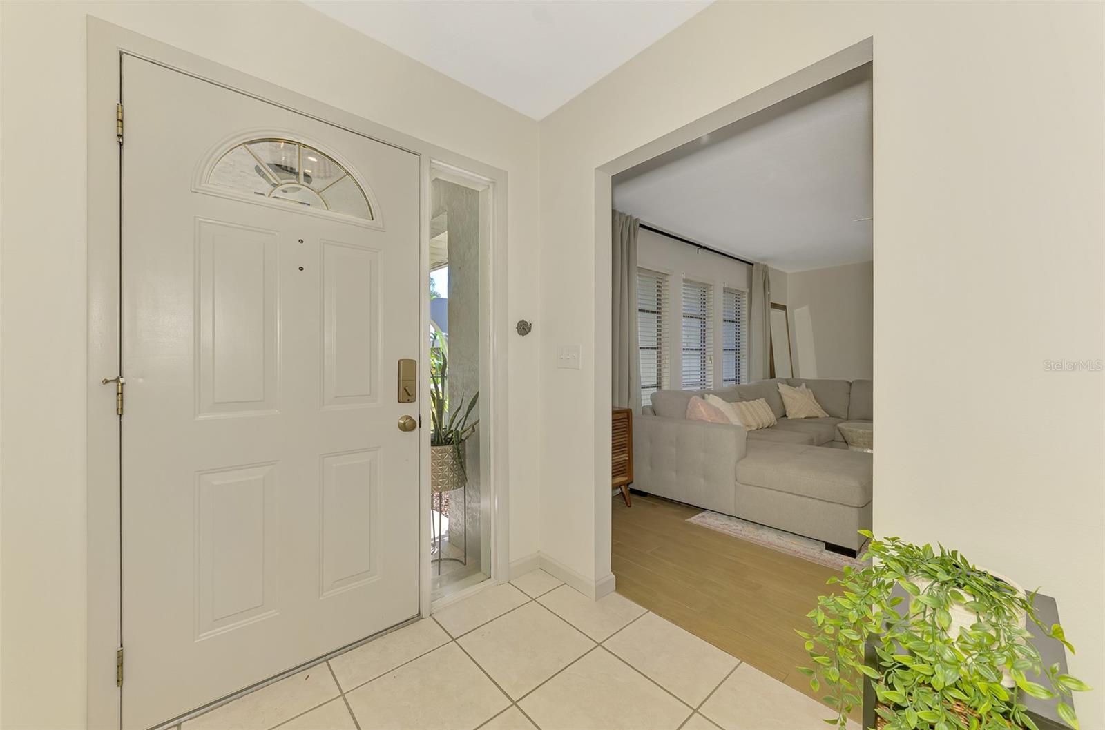 Image 7 of 40 For 2221 Pine View Circle