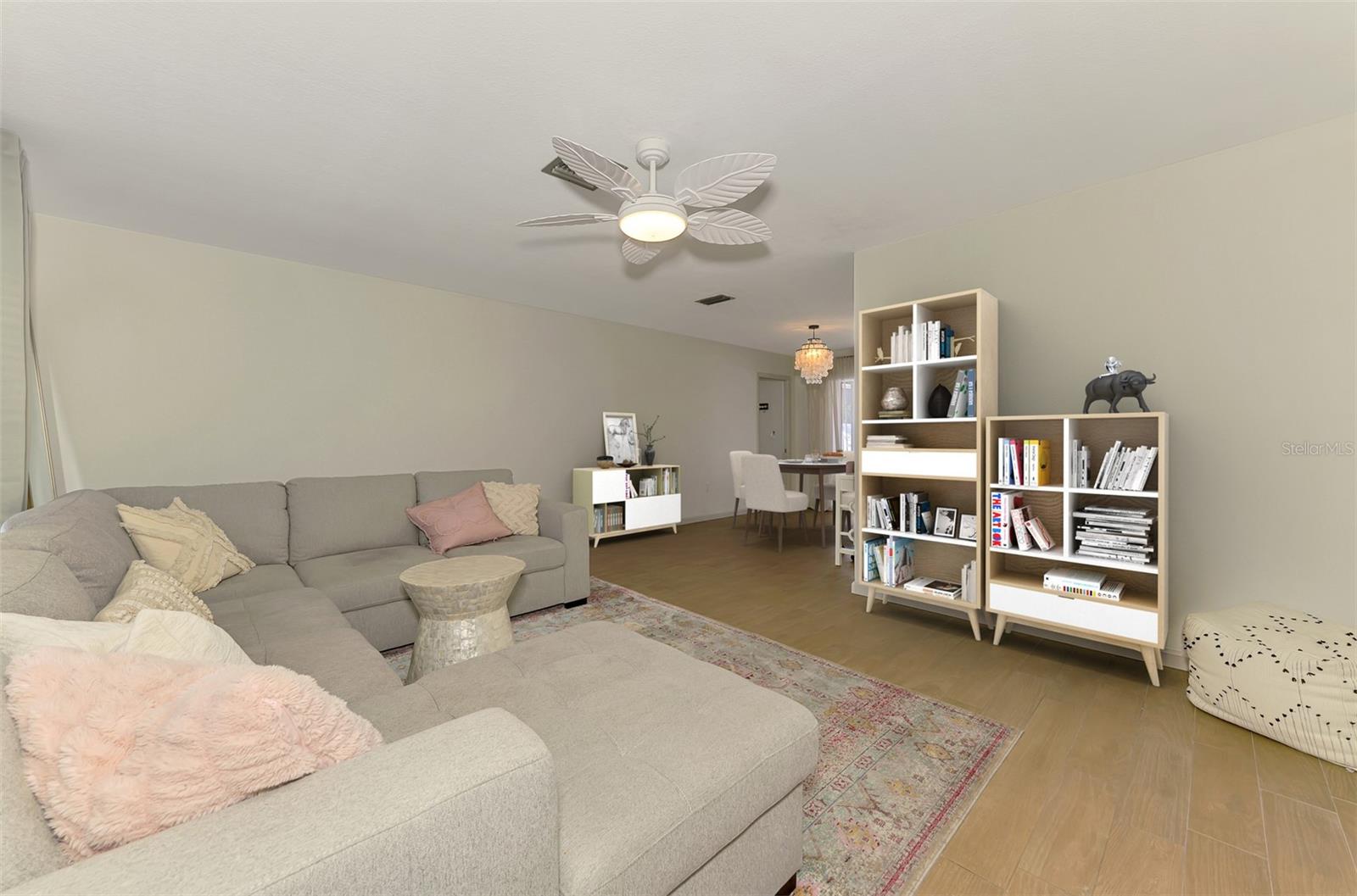 Image 8 of 40 For 2221 Pine View Circle
