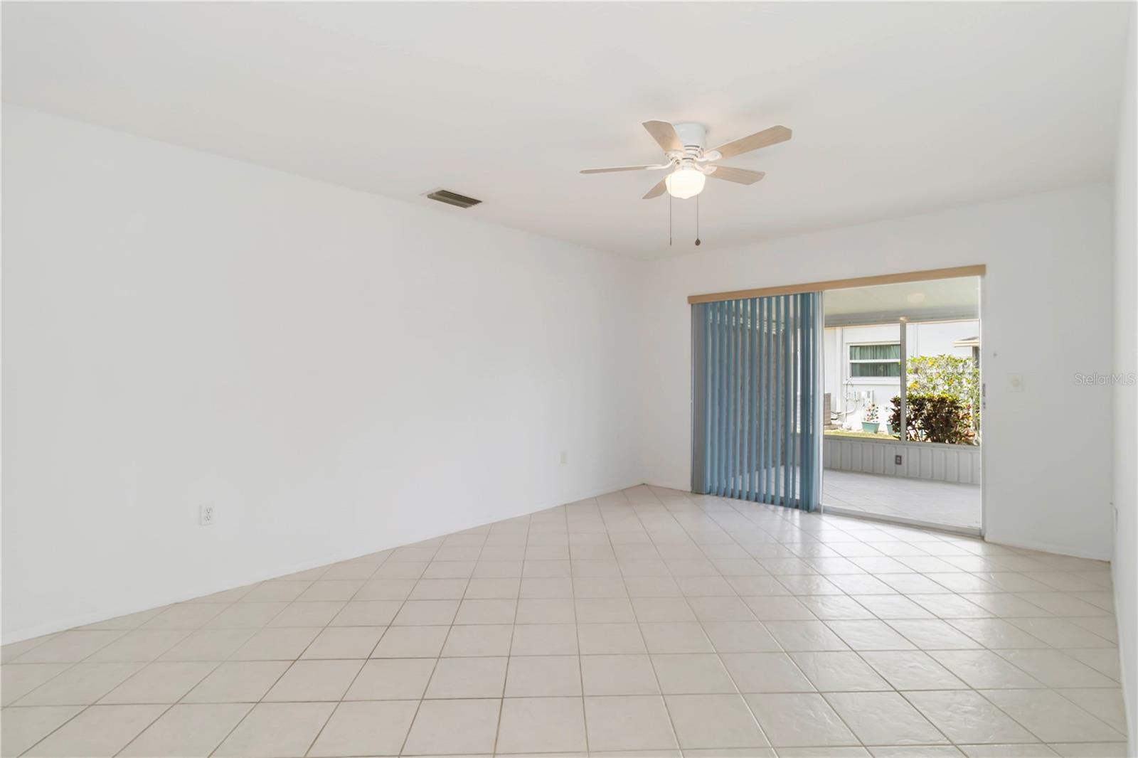 Image 13 of 32 For 5062 White Oak Court