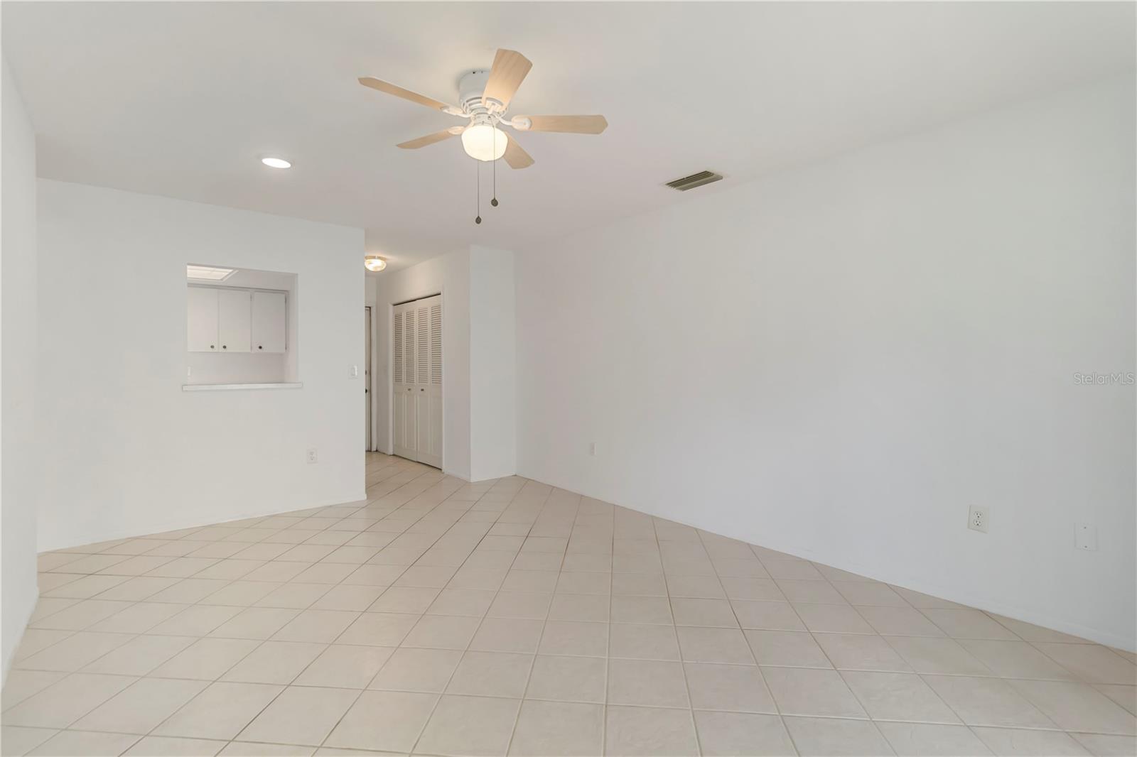 Image 14 of 32 For 5062 White Oak Court