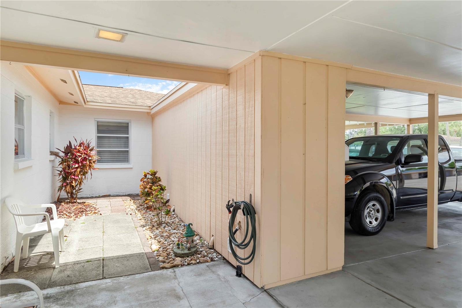 Image 3 of 32 For 5062 White Oak Court