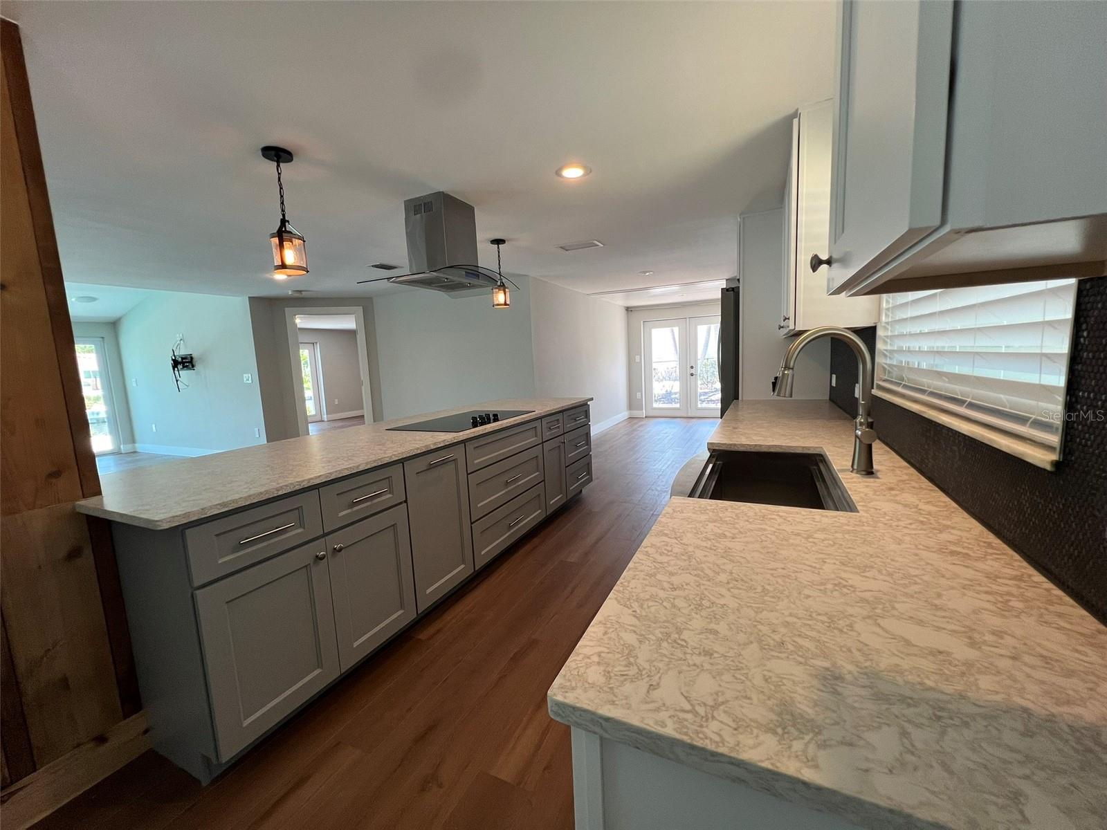 Image 3 of 21 For 935 Contento St