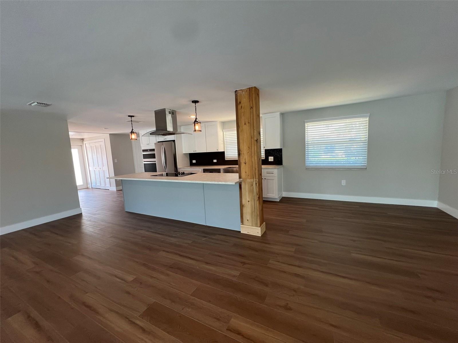 Image 5 of 21 For 935 Contento St