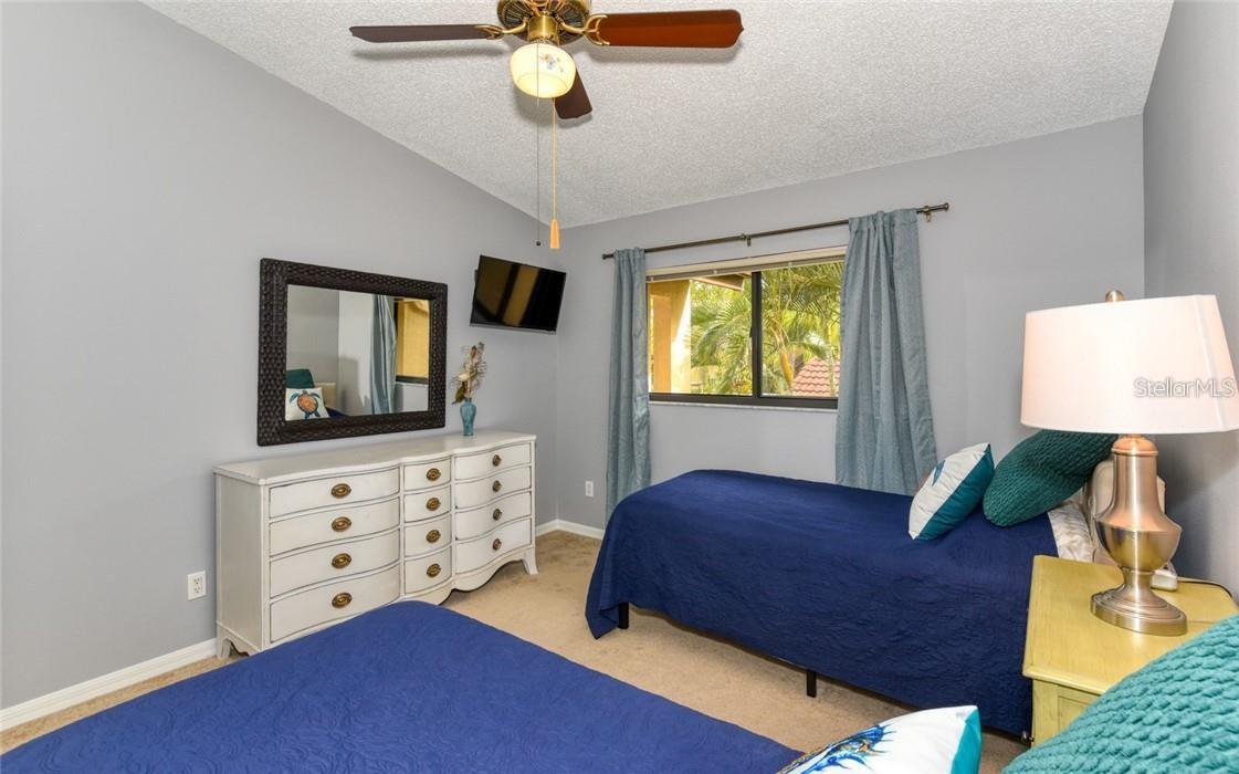 Image 19 of 36 For 5652 Ashton Lake Drive 5652