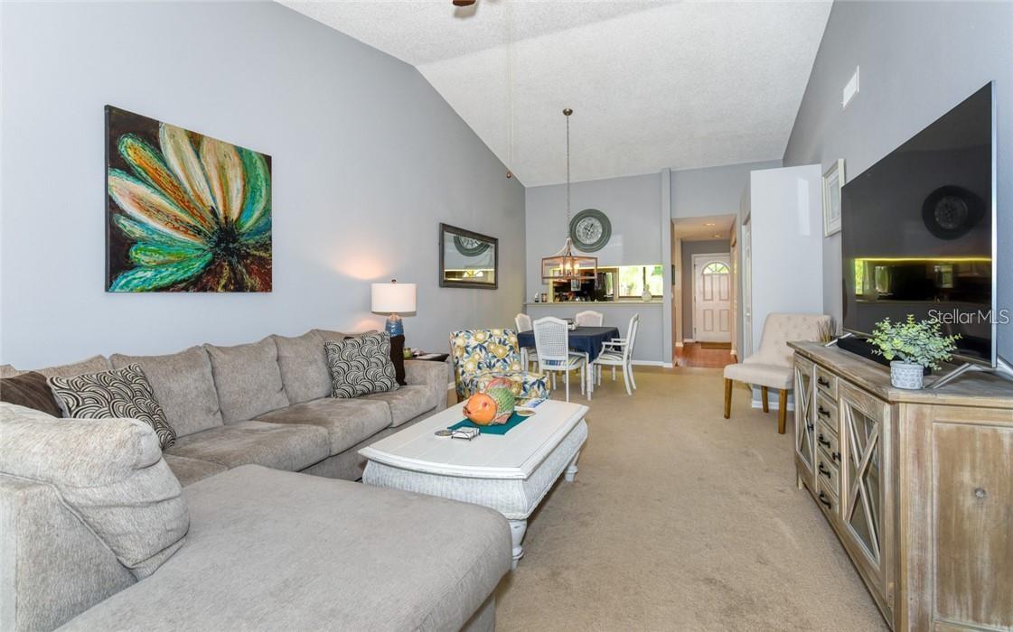 Image 9 of 36 For 5652 Ashton Lake Drive 5652