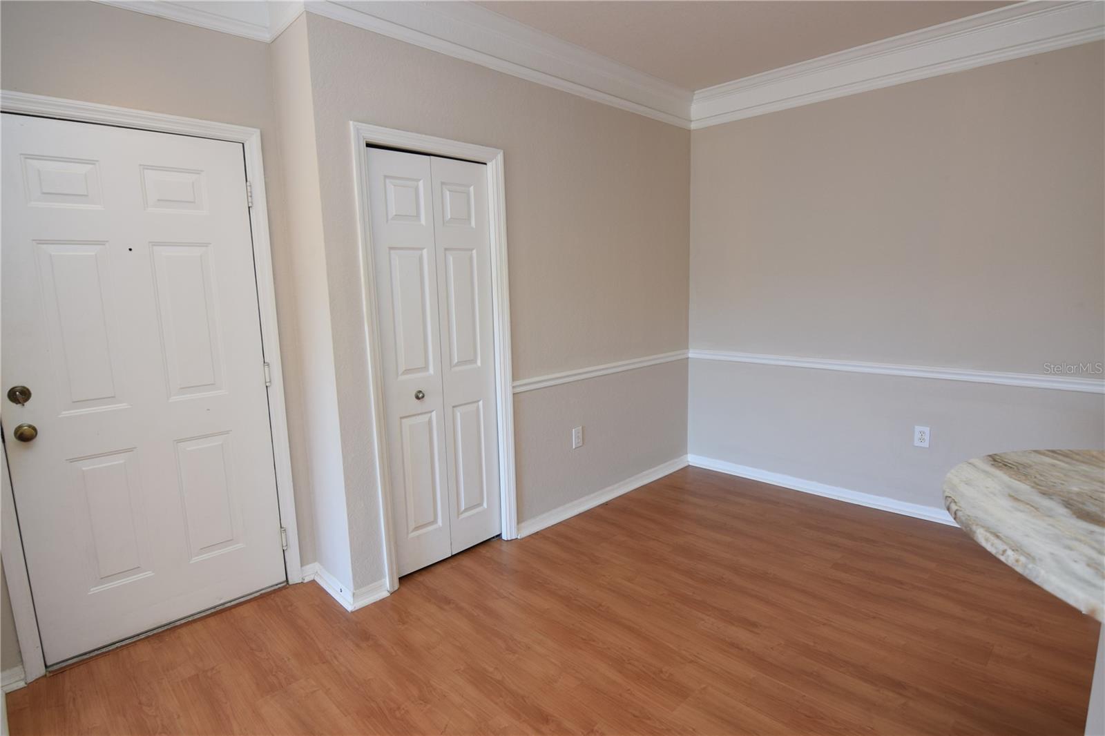 Image 11 of 21 For 5122 Northridge Road 202