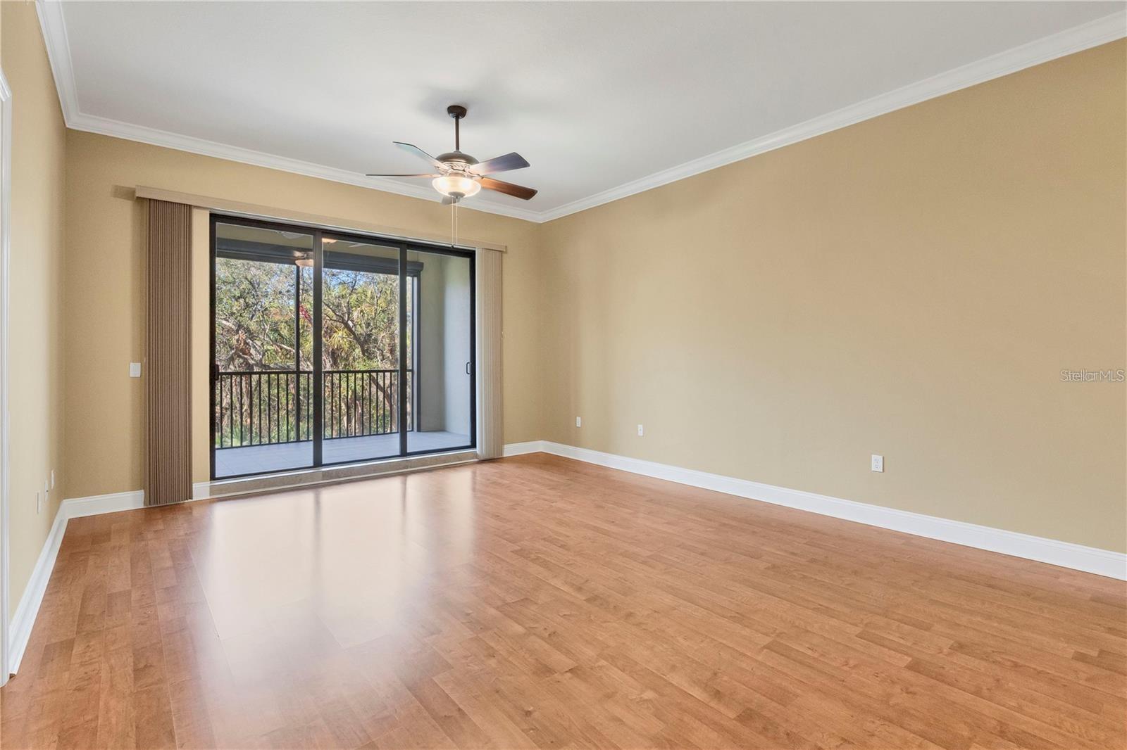 Image 4 of 28 For 7710 Lake Vista Court 203