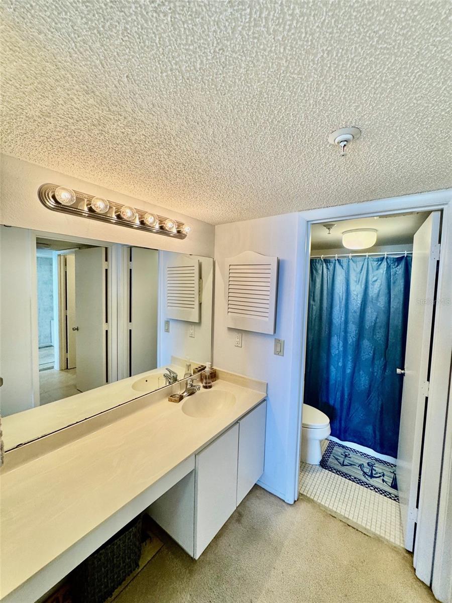 Image 12 of 26 For 2675 Gulf Of Mexico Drive 203