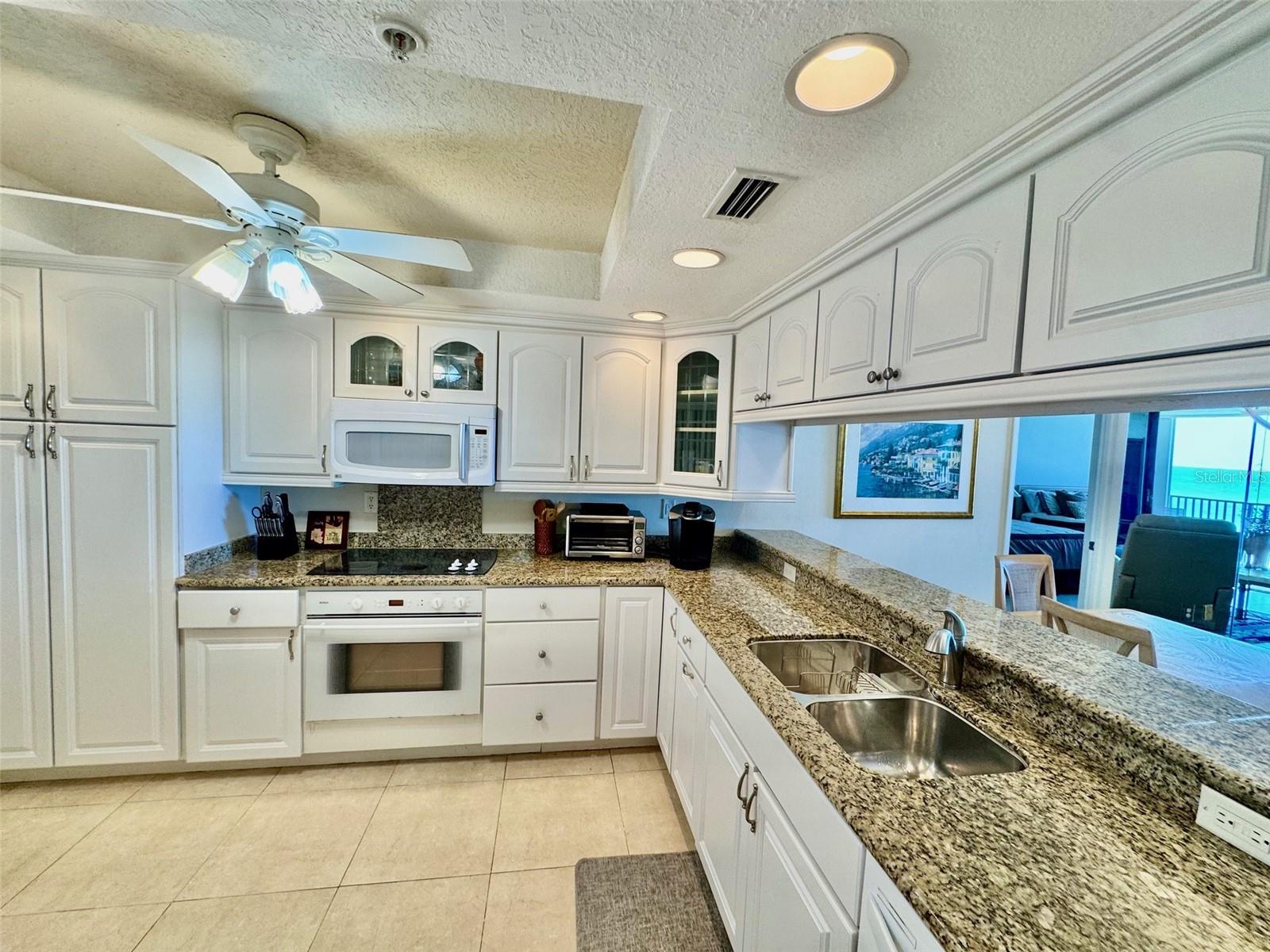 Image 6 of 26 For 2675 Gulf Of Mexico Drive 203
