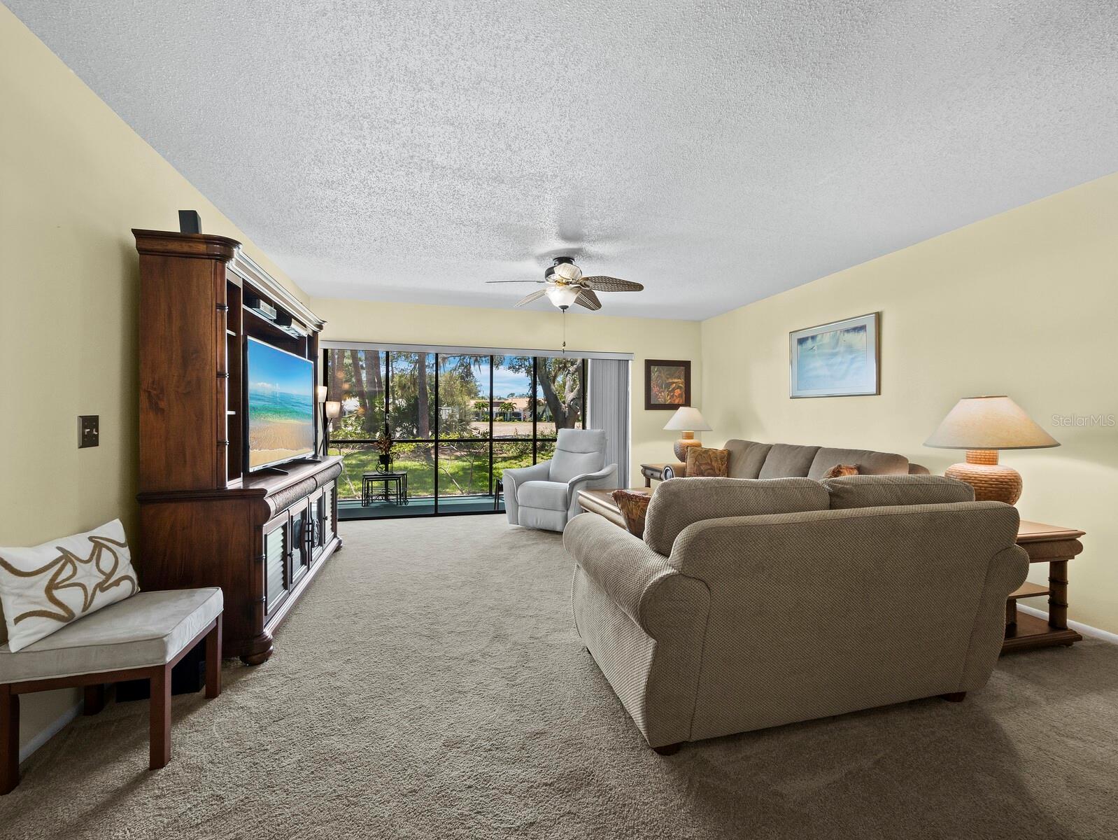 Image 11 of 67 For 6110 Country Club Way 102