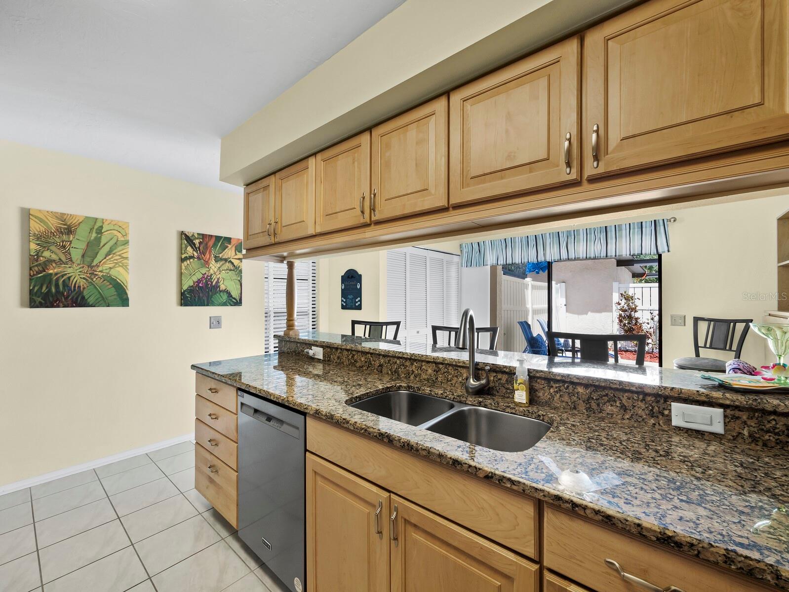 Image 21 of 67 For 6110 Country Club Way 102