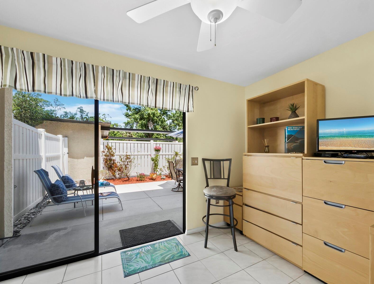 Image 23 of 67 For 6110 Country Club Way 102