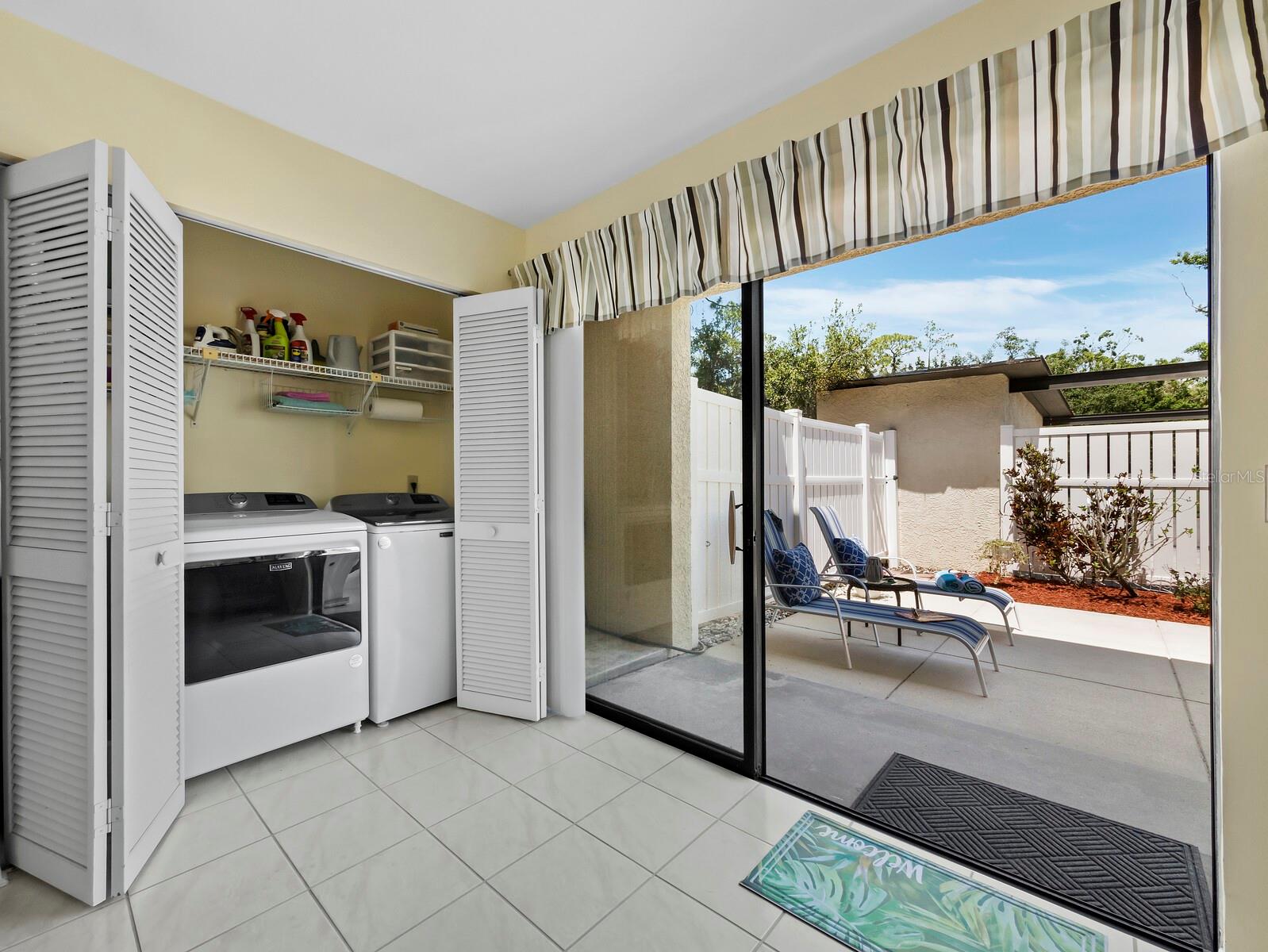 Image 24 of 67 For 6110 Country Club Way 102