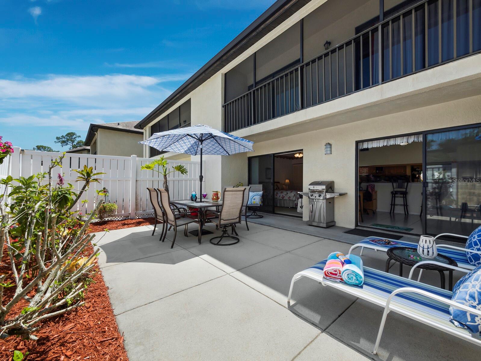 Image 28 of 67 For 6110 Country Club Way 102