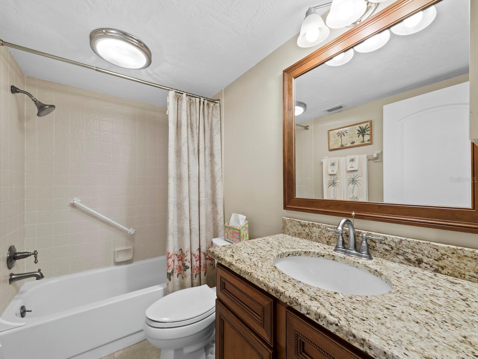 Image 31 of 67 For 6110 Country Club Way 102
