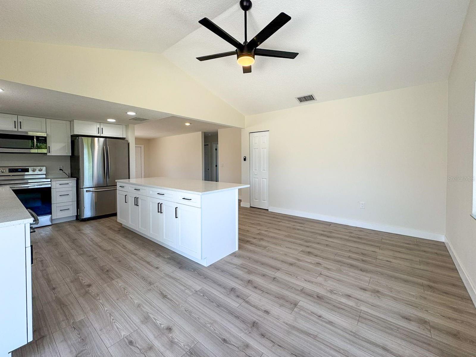 Image 10 of 44 For 2420 16th Street W