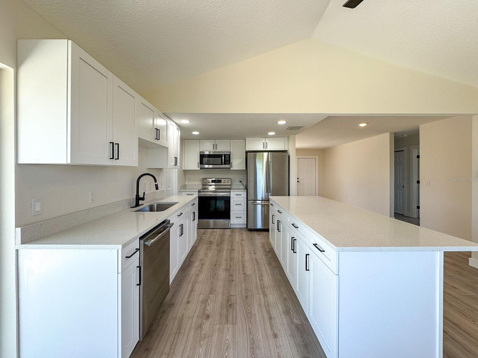 Image 13 of 44 For 2420 16th Street W
