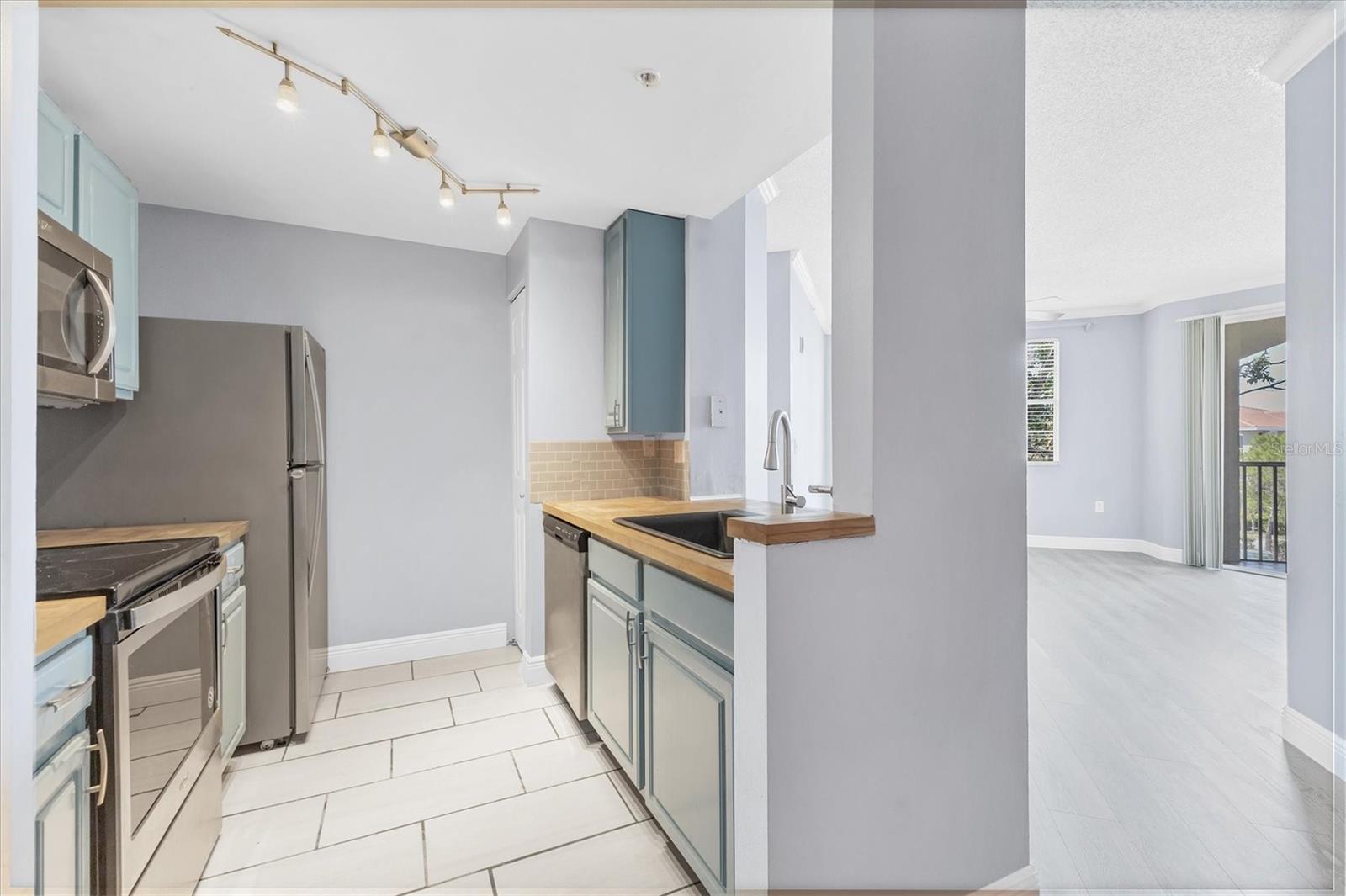 Image 11 of 54 For 5552 Bentgrass Drive 7-301