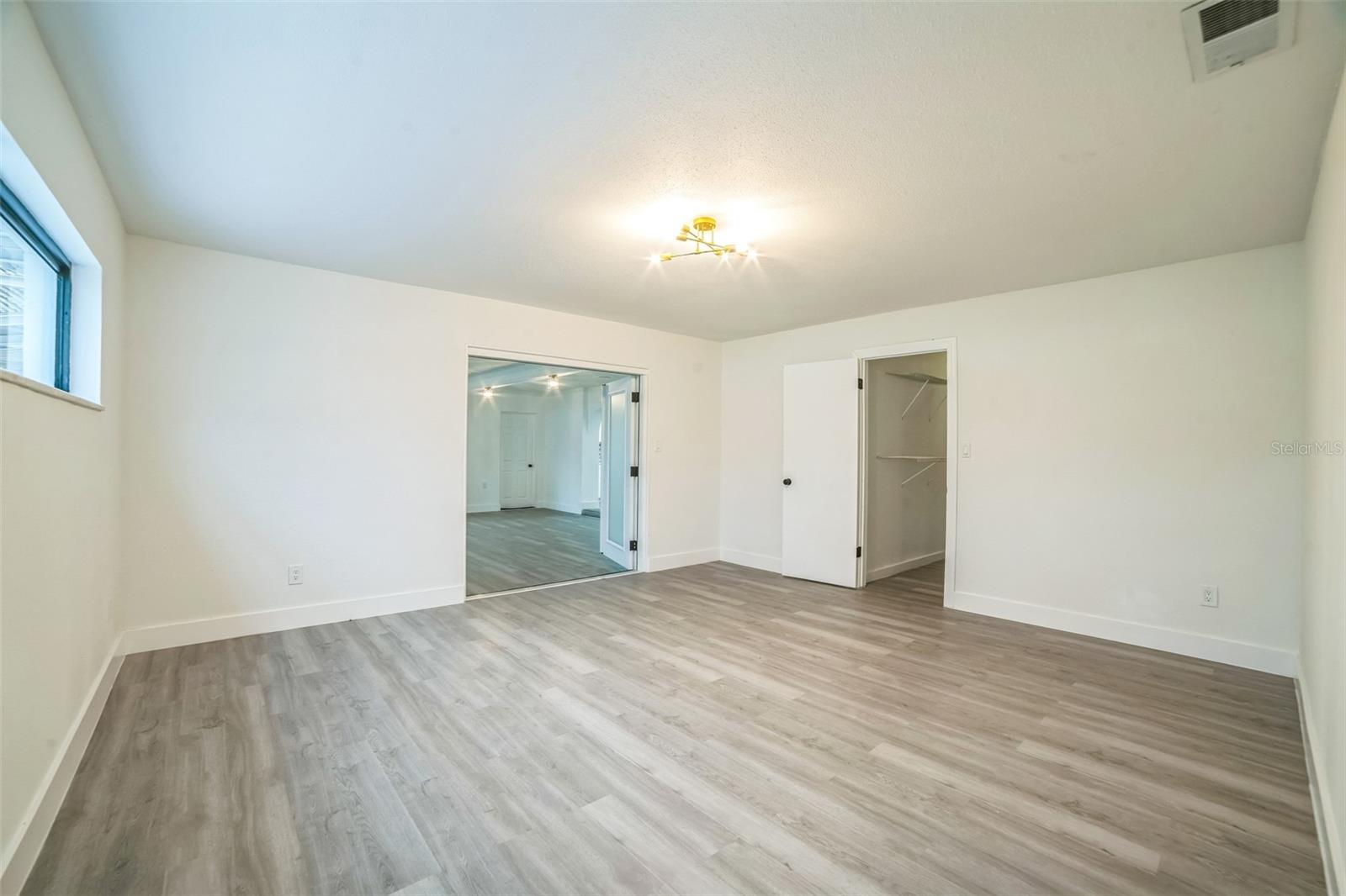 Image 11 of 30 For 7331 Blue Jacket Place W