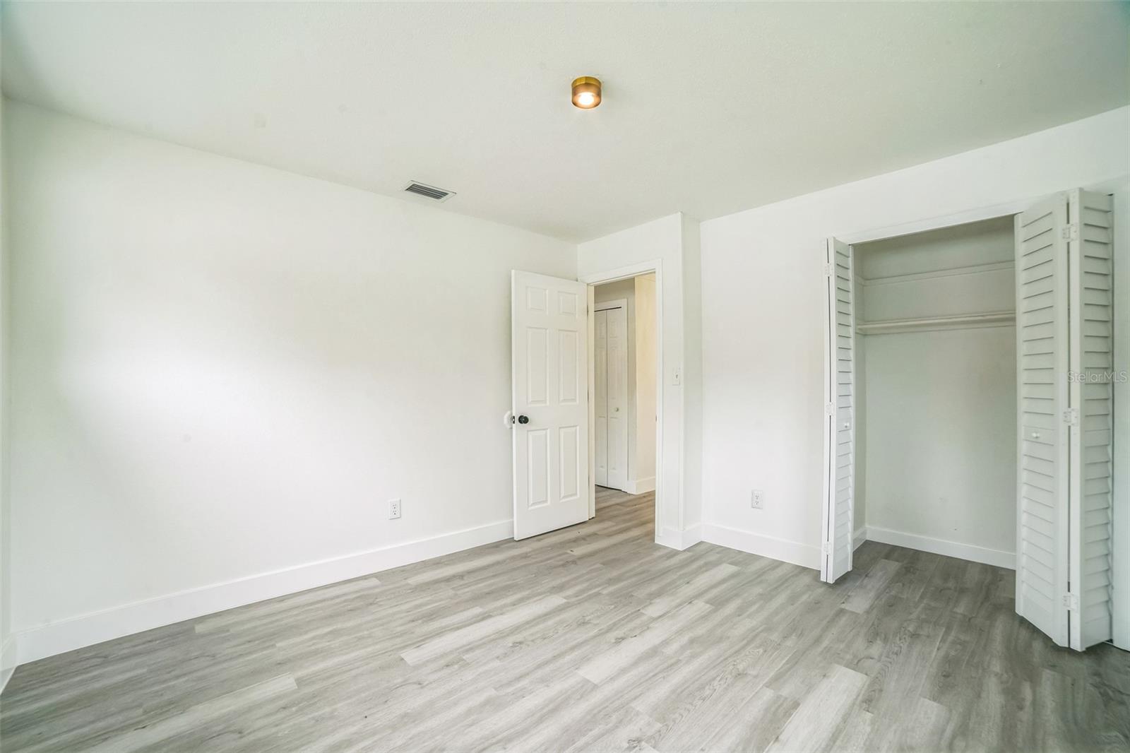 Image 12 of 30 For 7331 Blue Jacket Place W