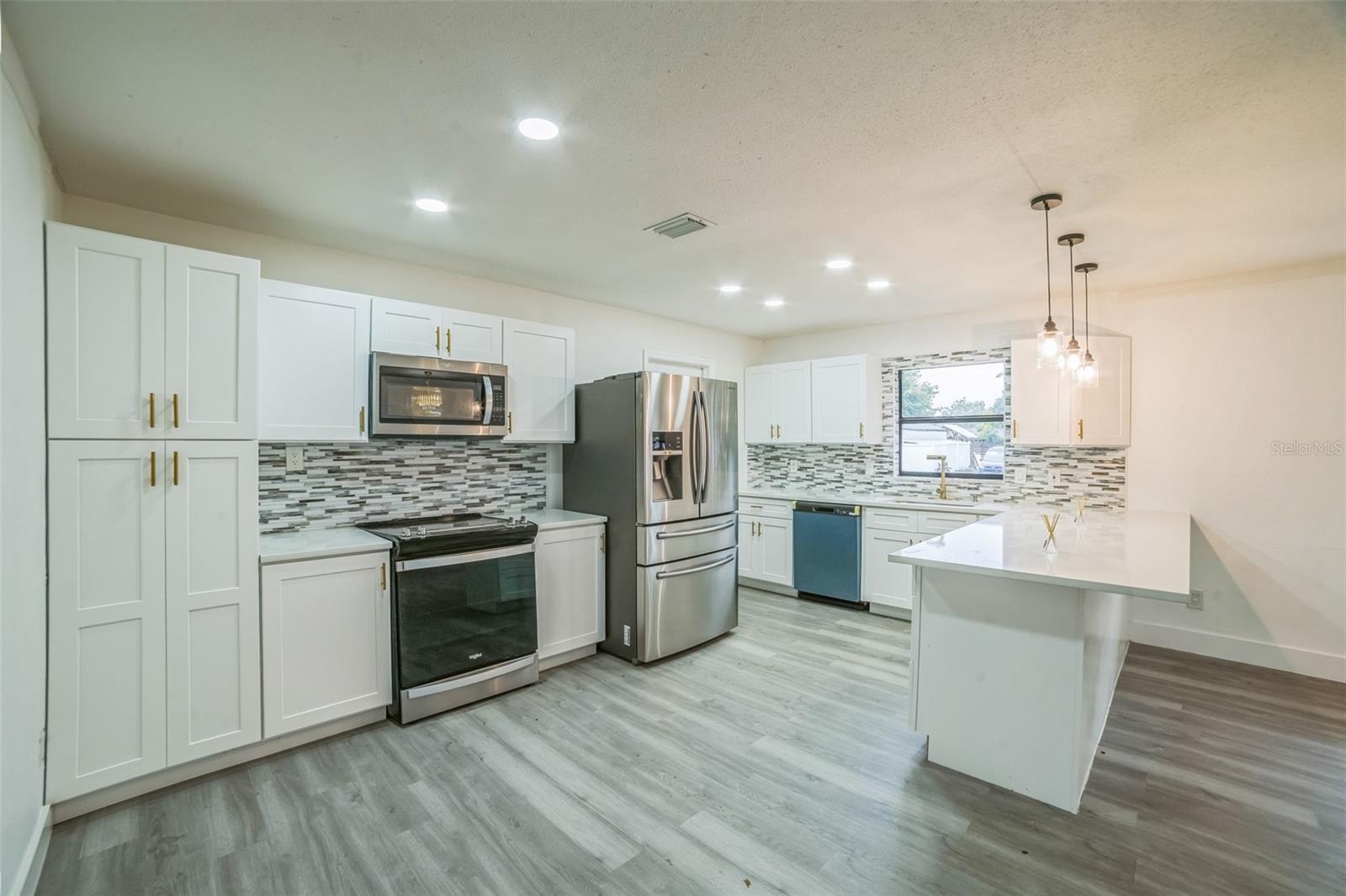 Image 3 of 30 For 7331 Blue Jacket Place W