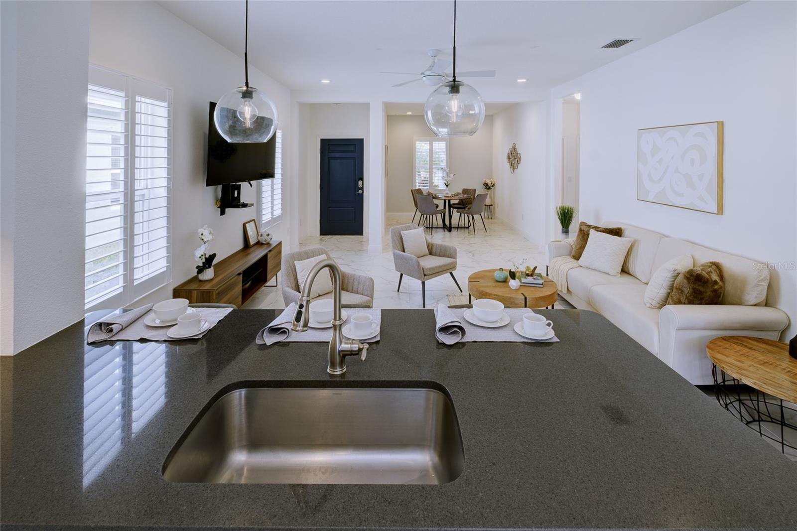 Listing photo id 14 for 3631 Shimmering Oaks Drive