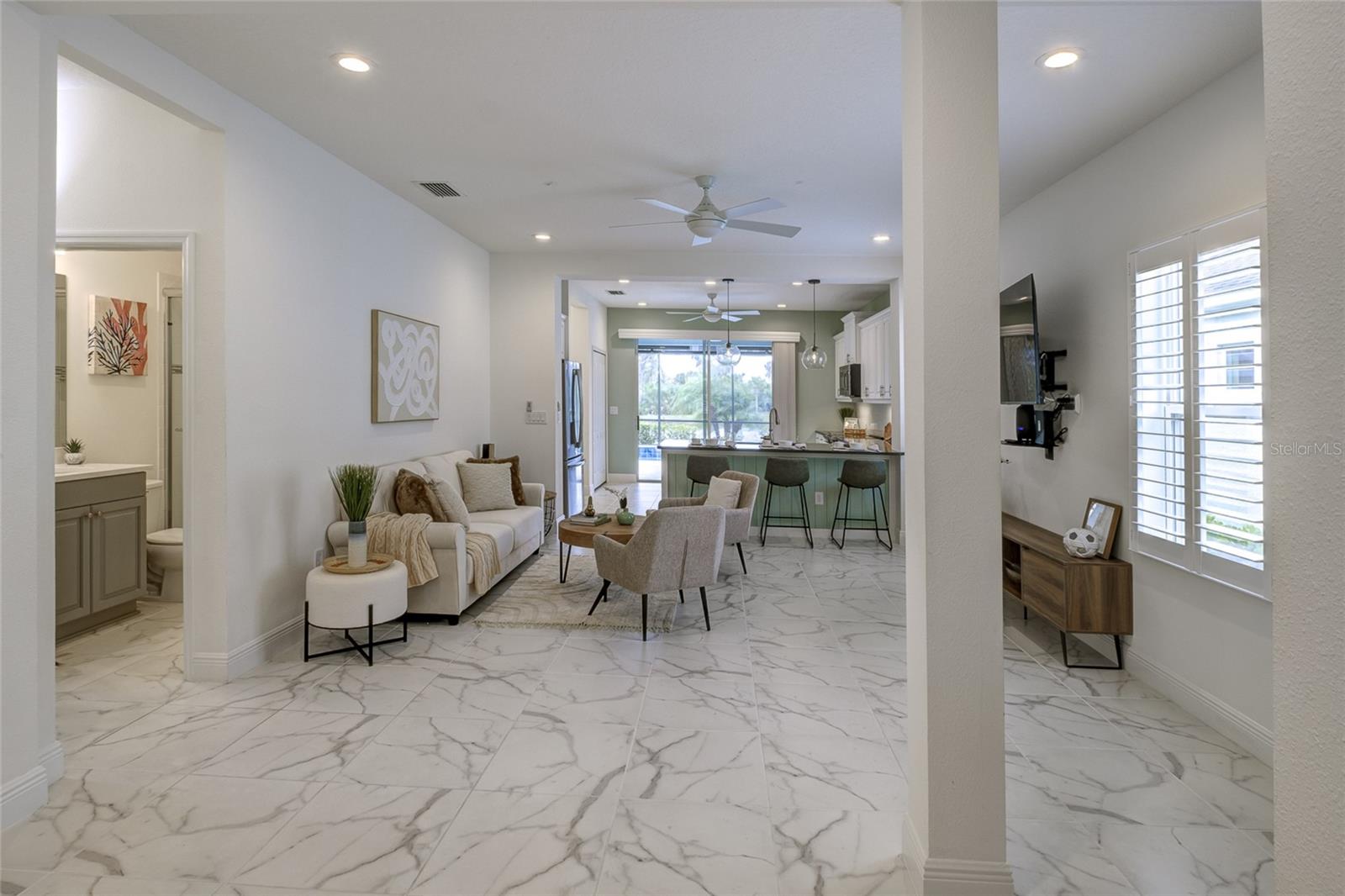 Listing photo id 21 for 3631 Shimmering Oaks Drive