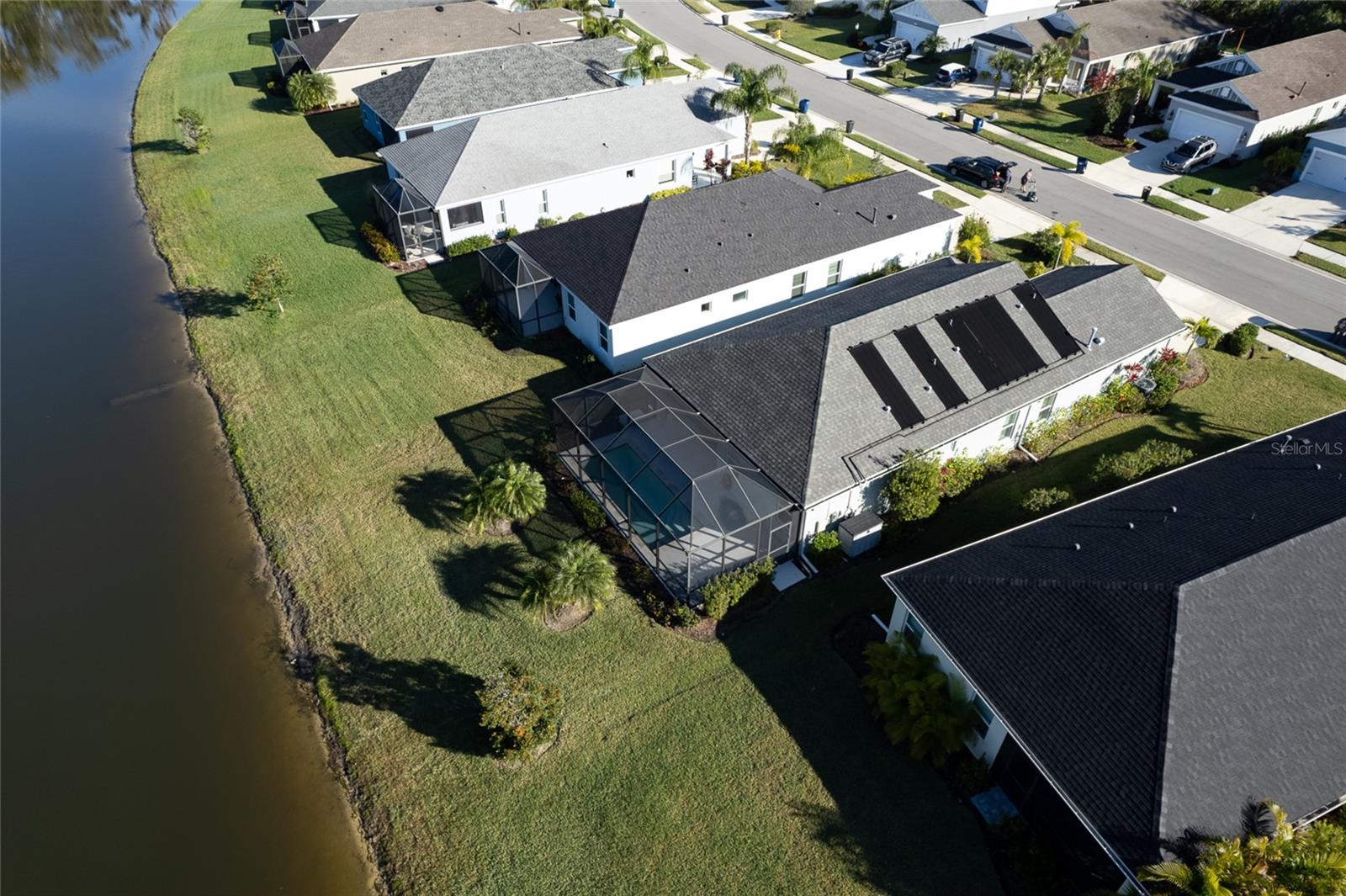 Listing photo id 46 for 3631 Shimmering Oaks Drive