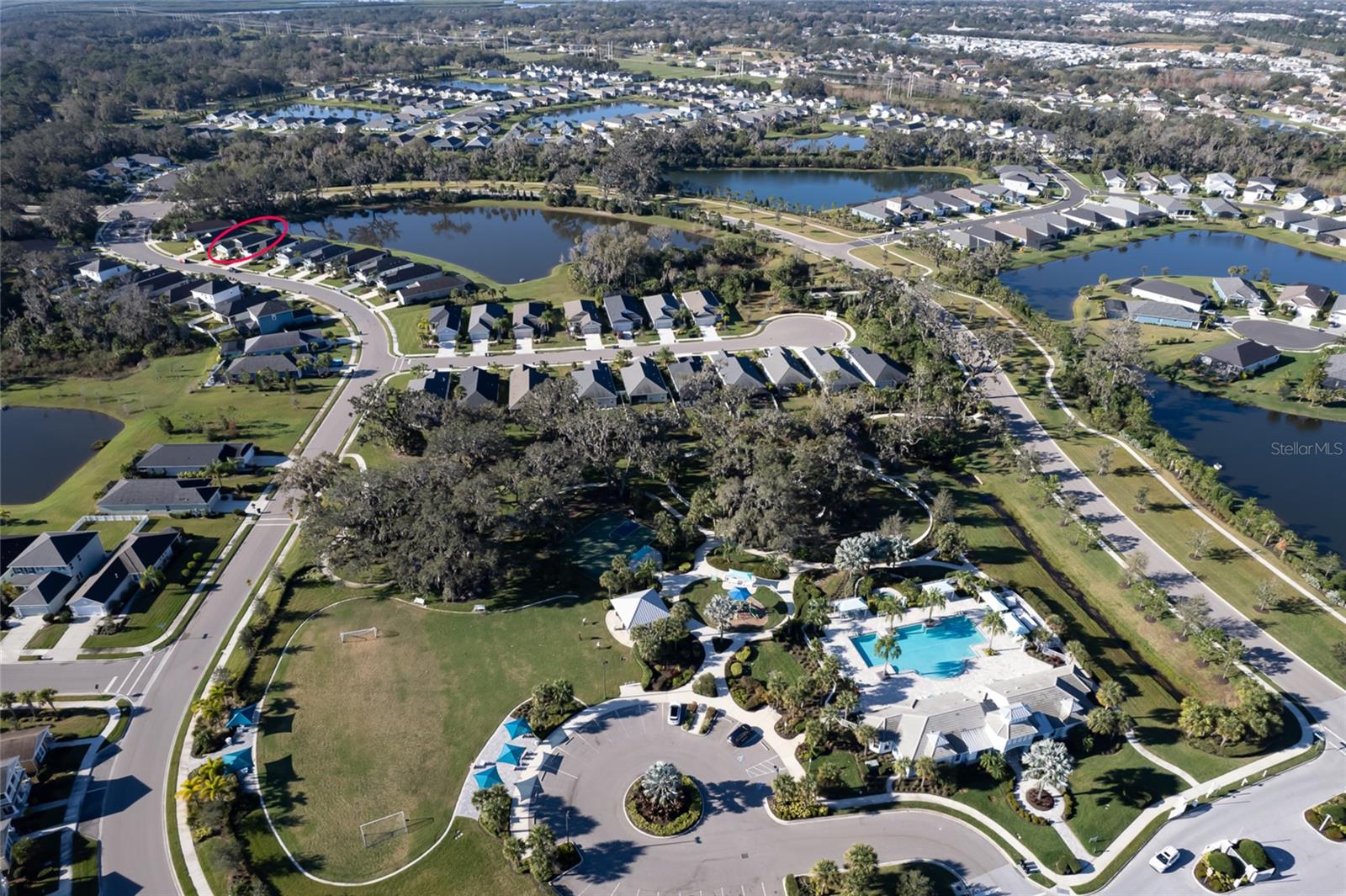 Listing photo id 47 for 3631 Shimmering Oaks Drive