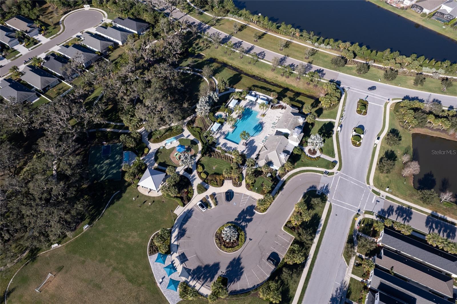 Listing photo id 48 for 3631 Shimmering Oaks Drive