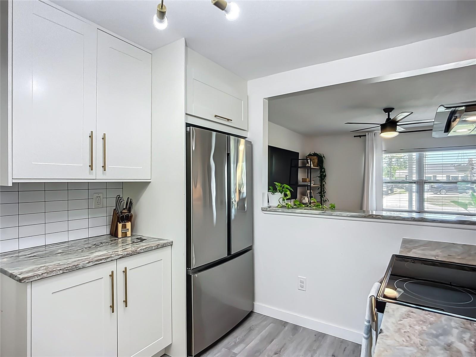 Image 14 of 36 For 2801 21st Avenue W