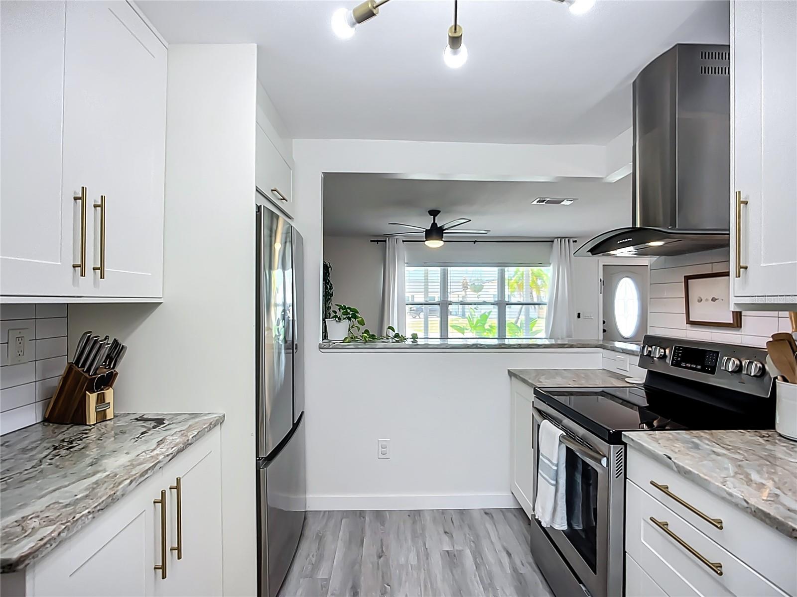 Image 15 of 36 For 2801 21st Avenue W