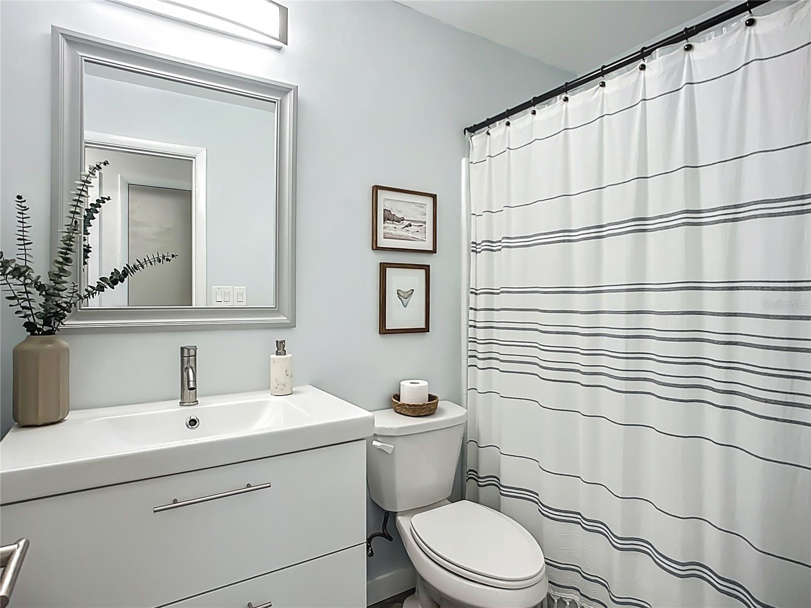 Image 26 of 36 For 2801 21st Avenue W
