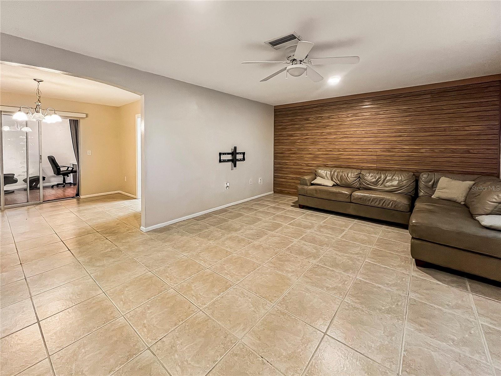 Image 5 of 26 For 503 59th Street Nw