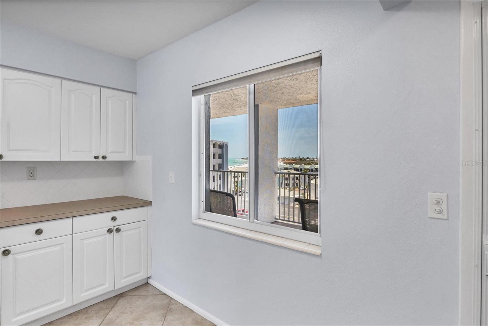 Image 15 of 34 For 5300 Gulf Drive 501