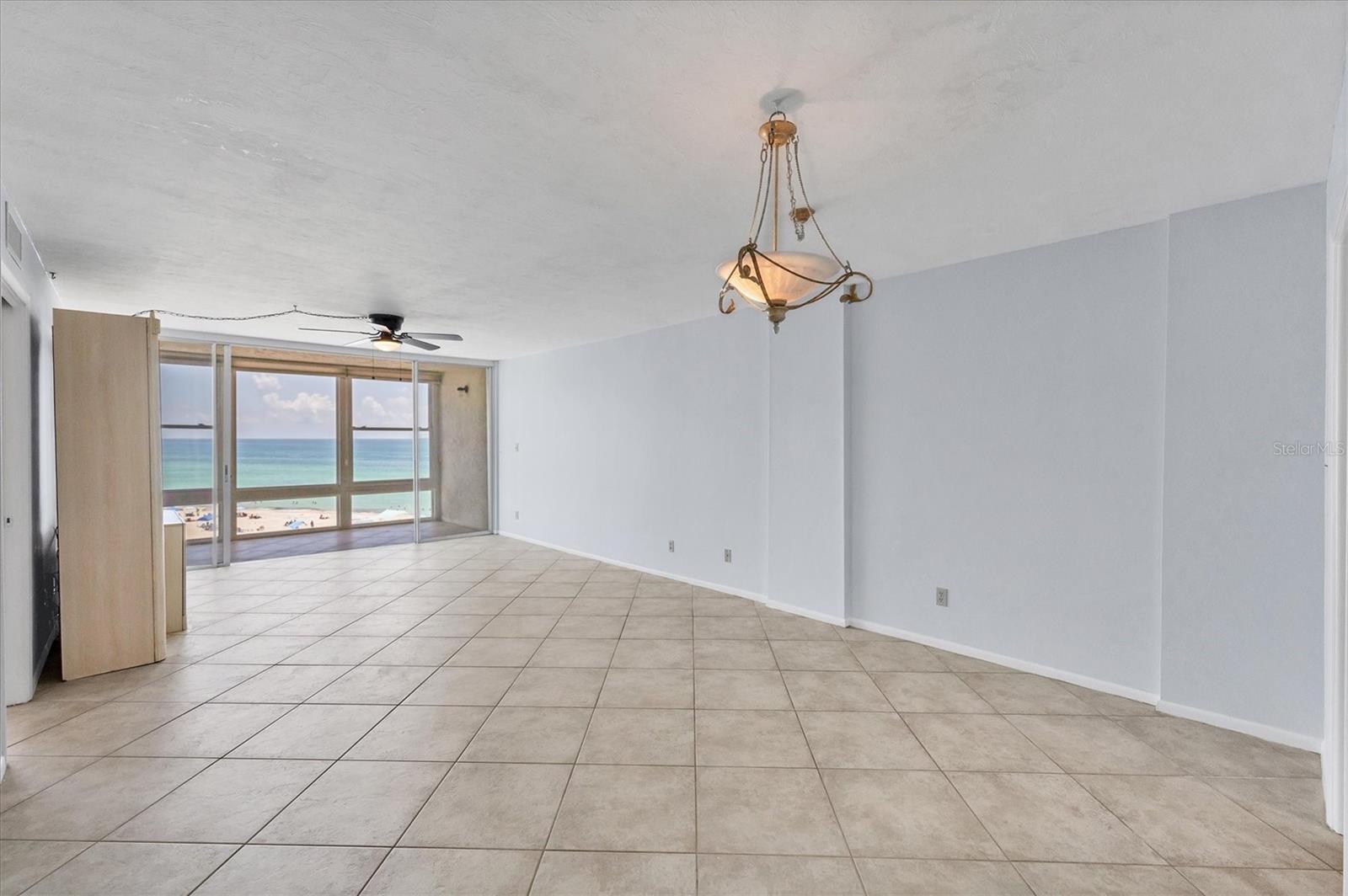 Image 17 of 34 For 5300 Gulf Drive 501