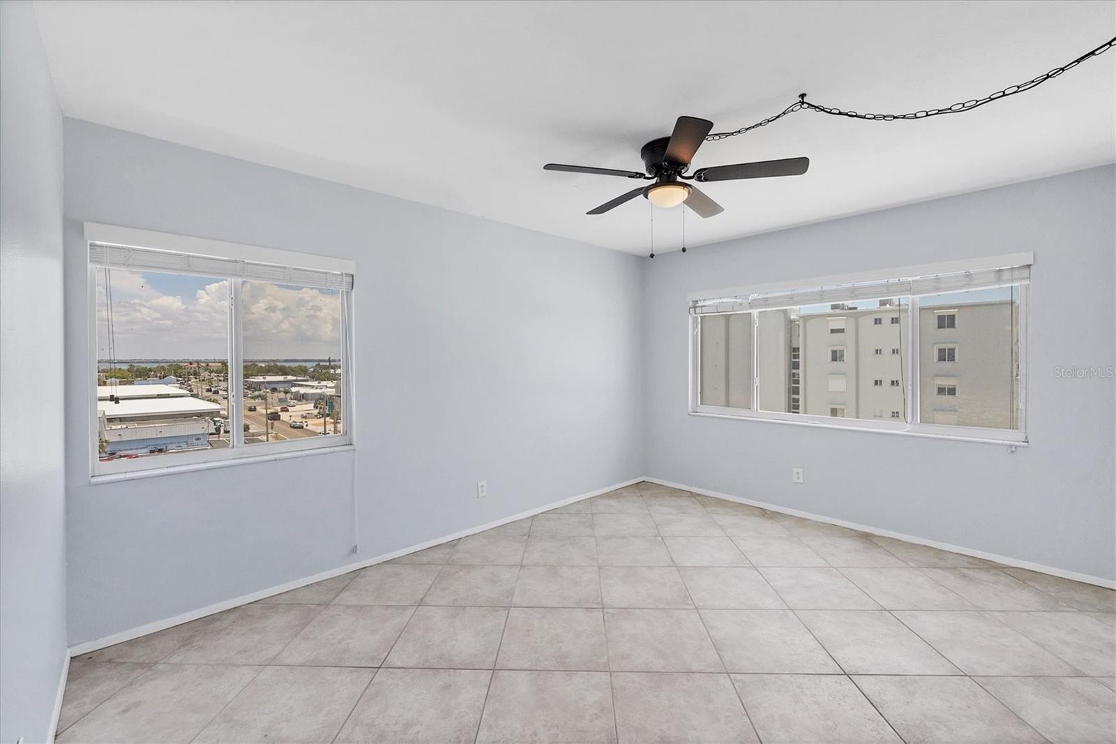 Image 18 of 34 For 5300 Gulf Drive 501