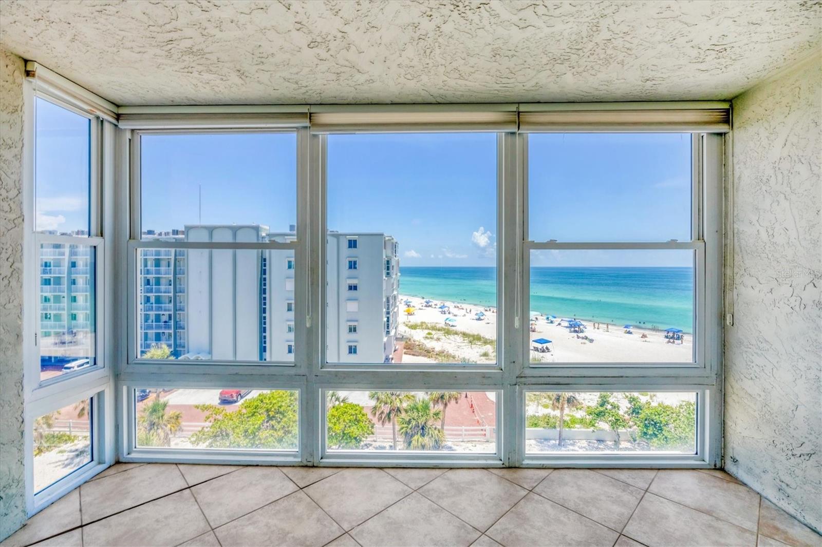 Image 6 of 34 For 5300 Gulf Drive 501