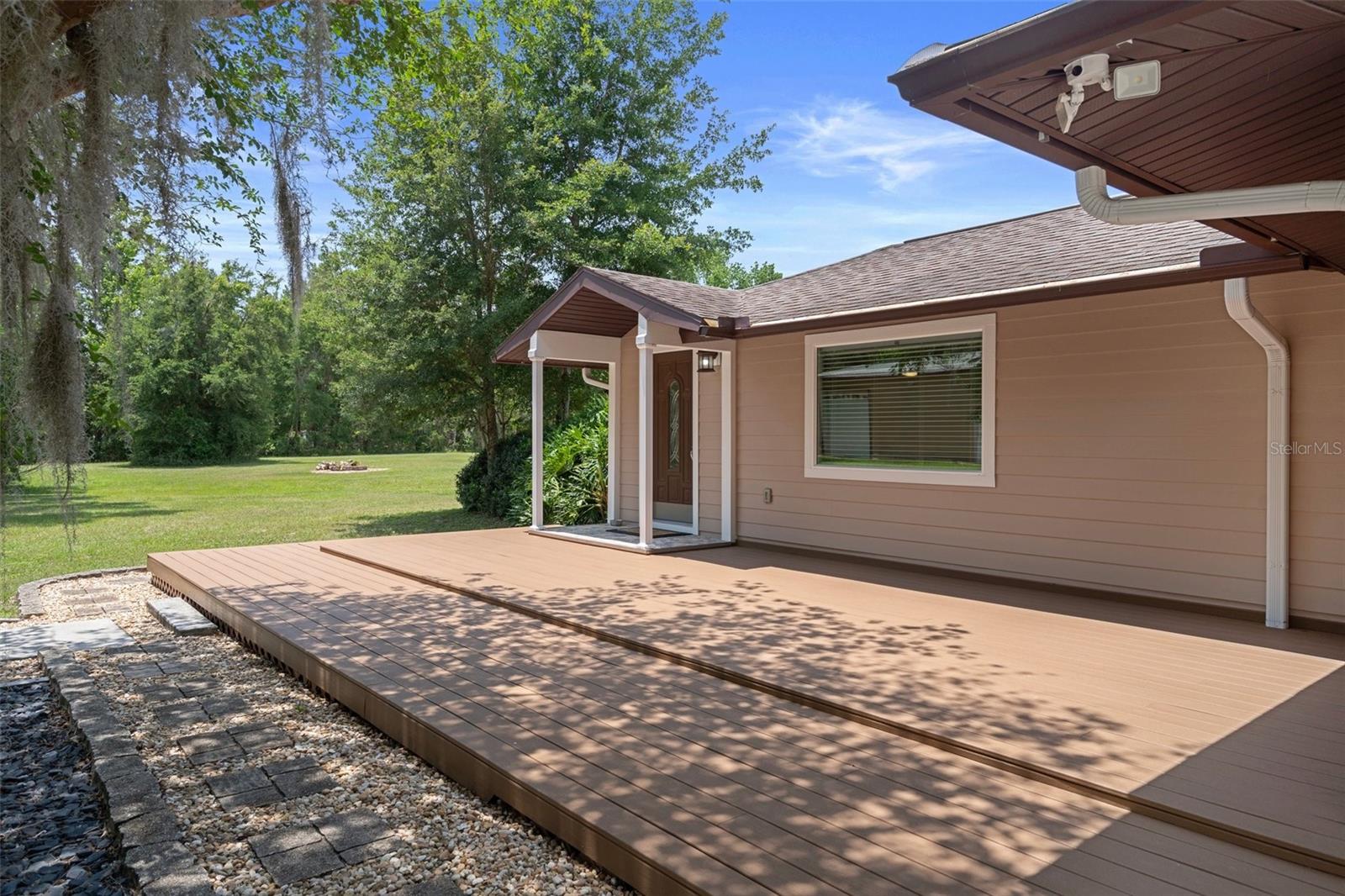 Listing photo id 8 for 22063 Lake Lindsey Road