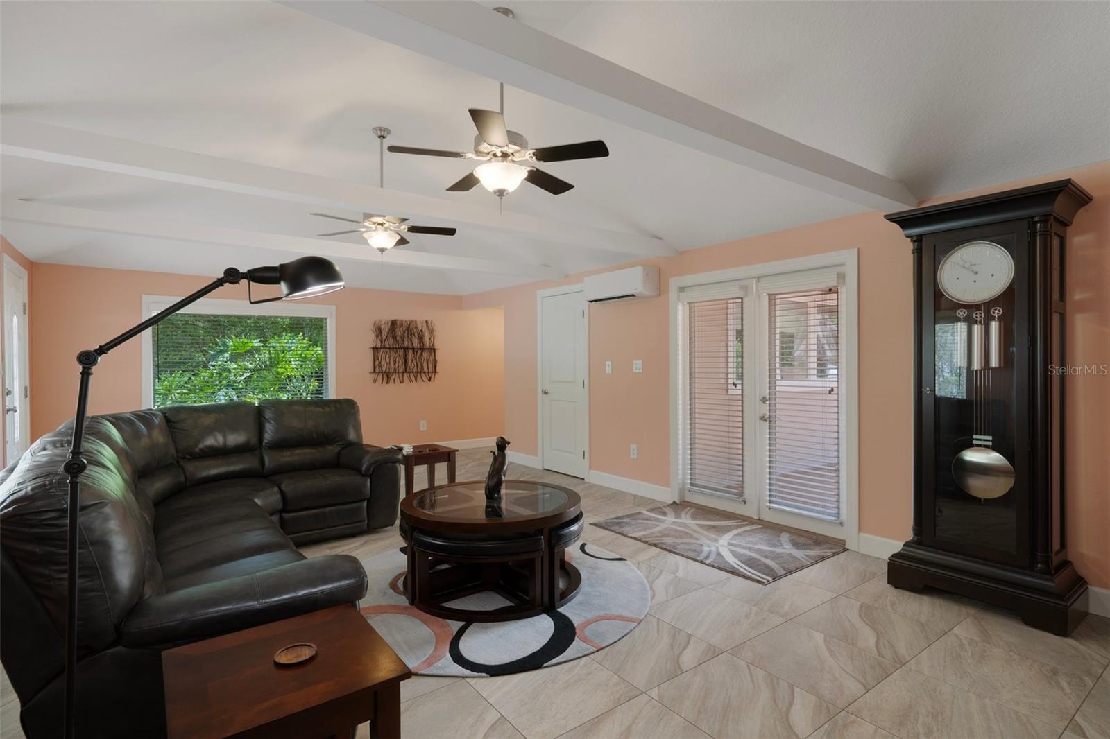 Listing photo id 14 for 22063 Lake Lindsey Road