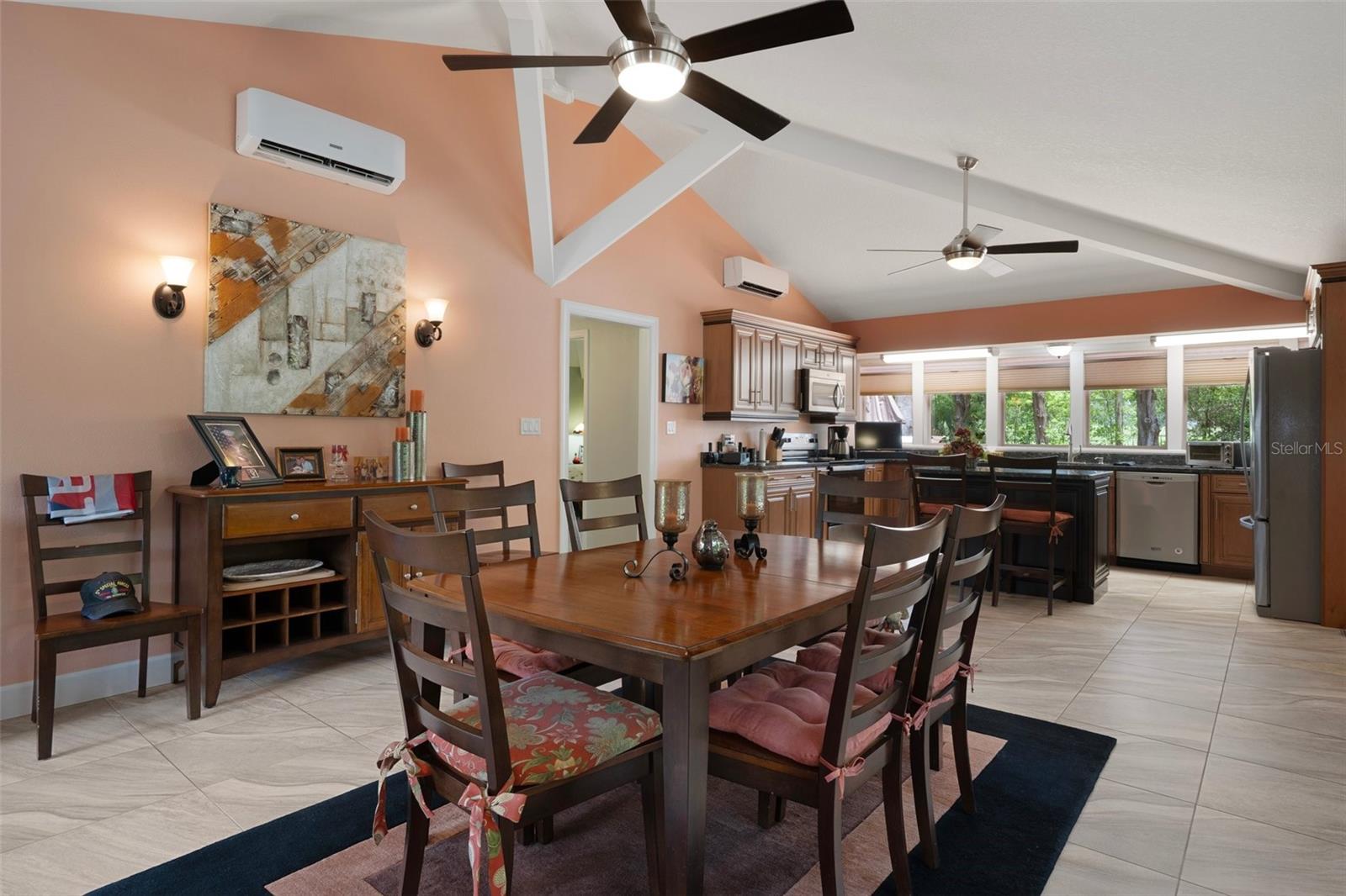 Listing photo id 16 for 22063 Lake Lindsey Road