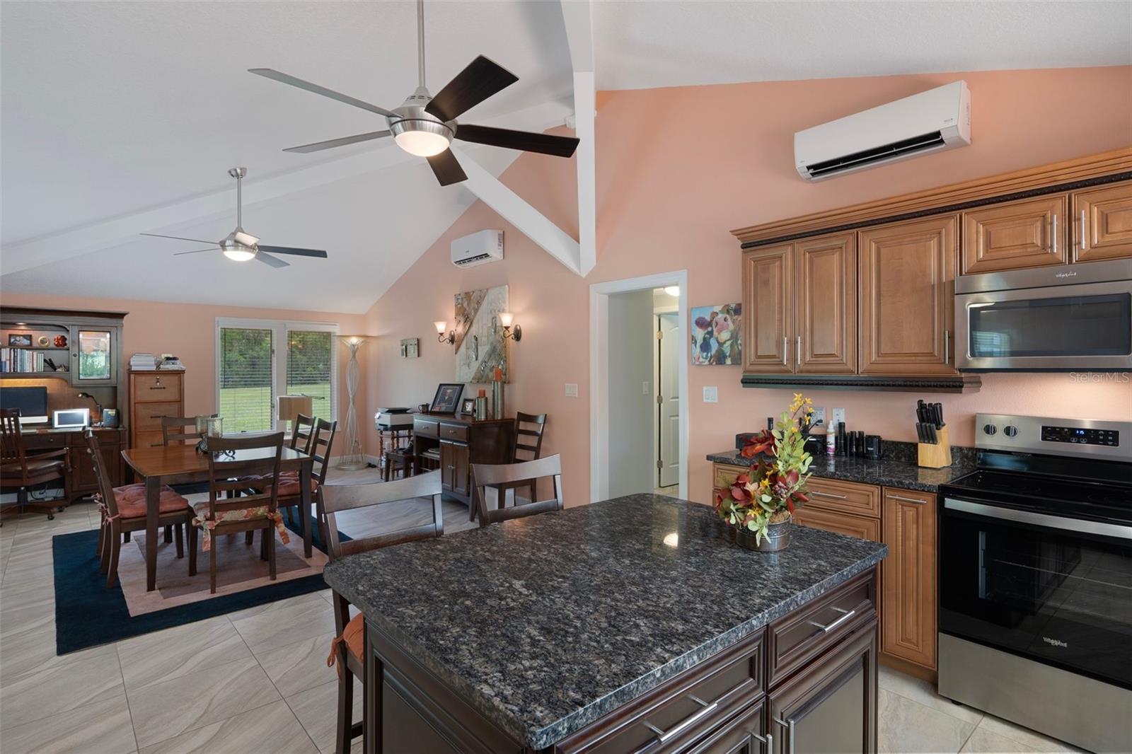 Listing photo id 22 for 22063 Lake Lindsey Road