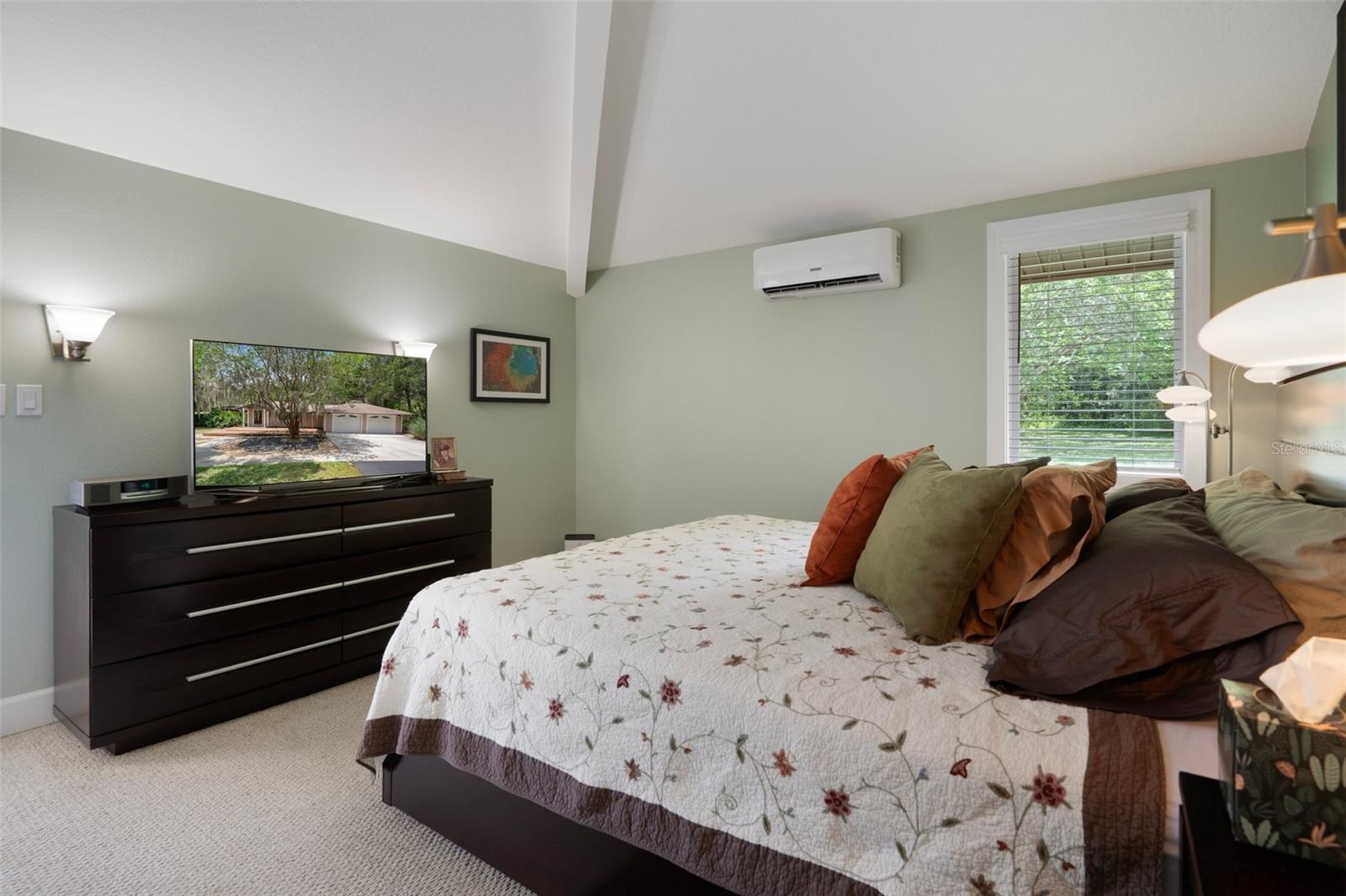 Listing photo id 24 for 22063 Lake Lindsey Road
