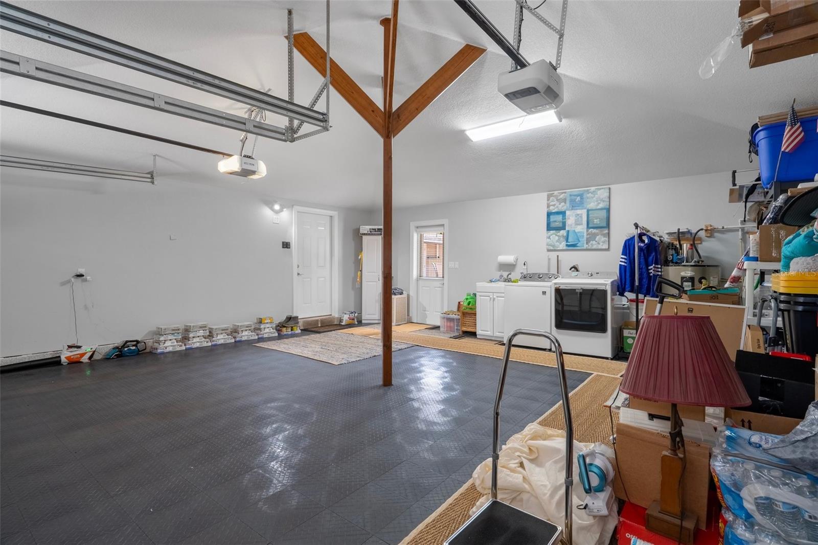 Listing photo id 37 for 22063 Lake Lindsey Road