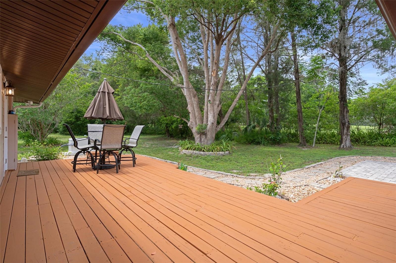 Listing photo id 40 for 22063 Lake Lindsey Road