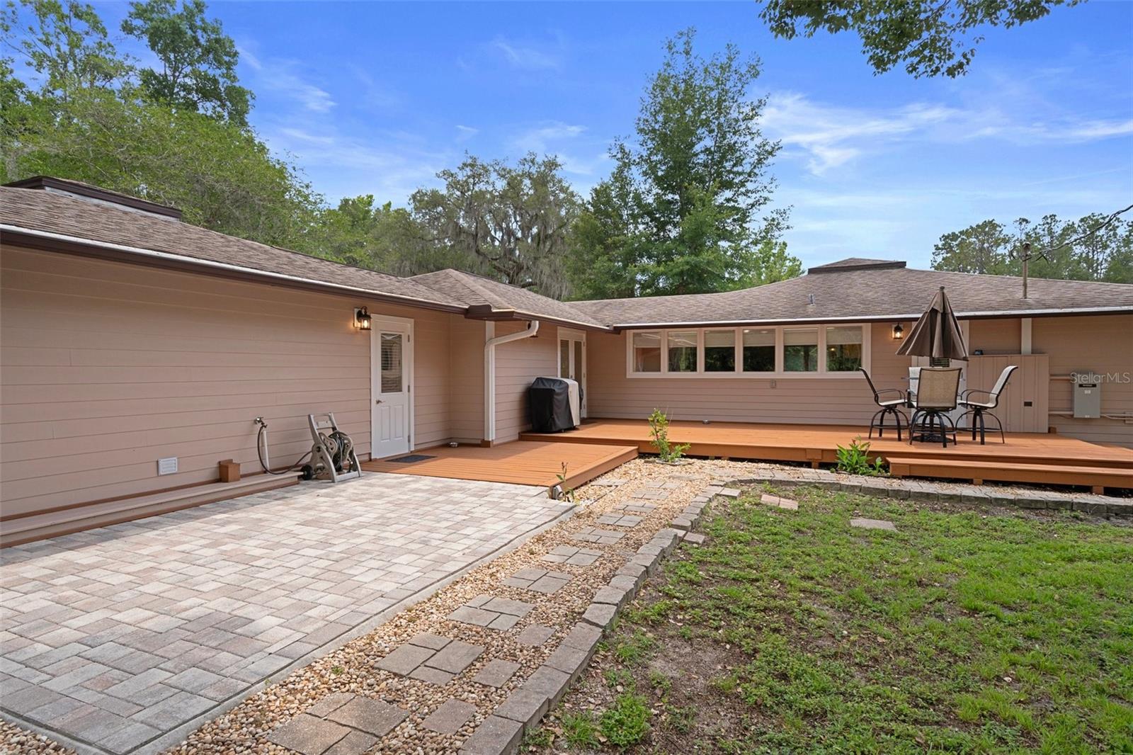 Listing photo id 42 for 22063 Lake Lindsey Road