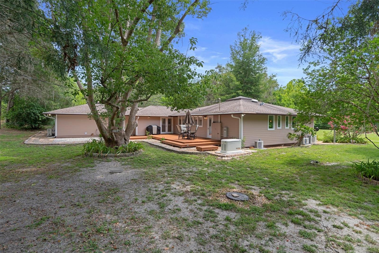 Listing photo id 44 for 22063 Lake Lindsey Road