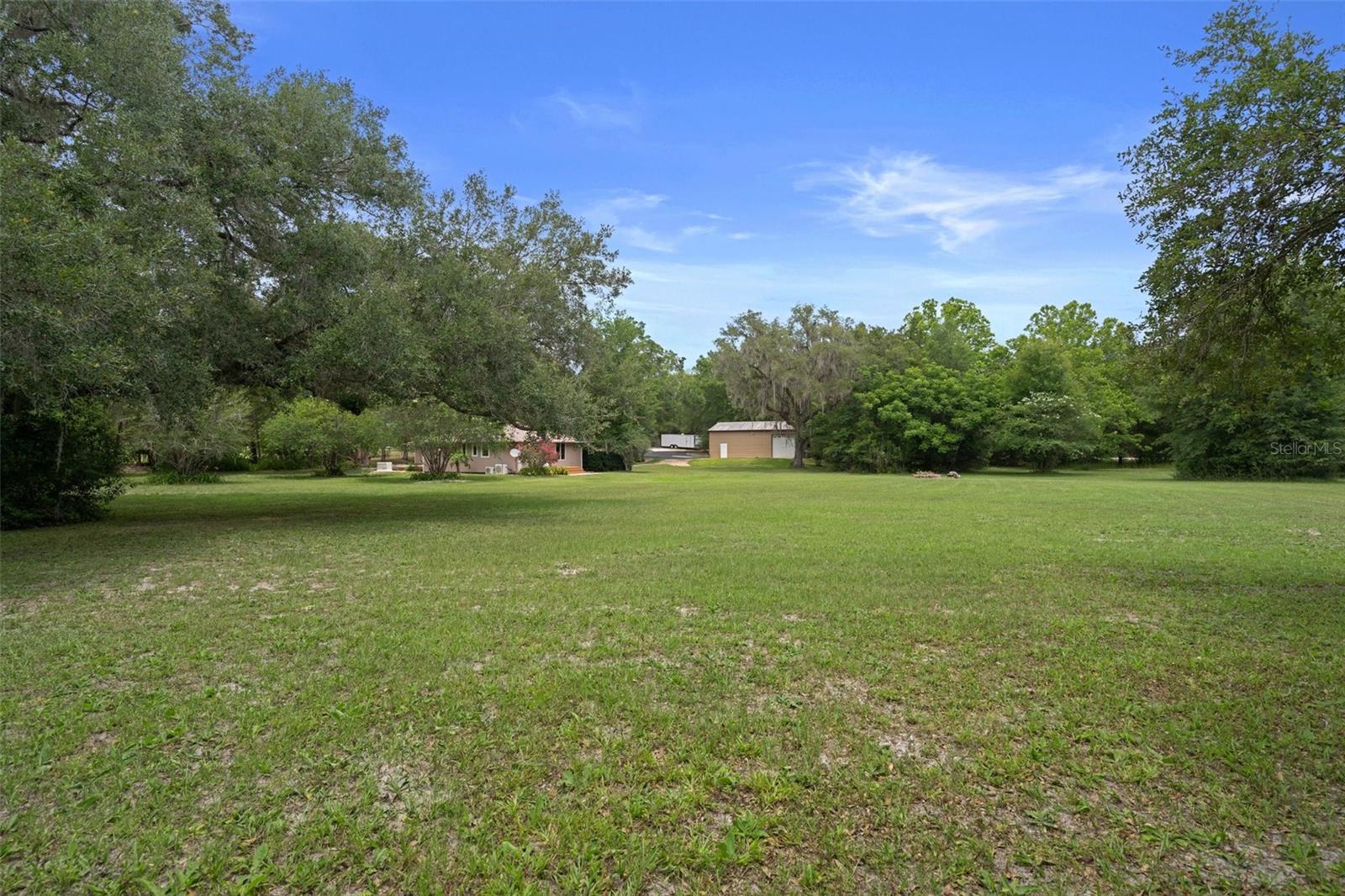Listing photo id 47 for 22063 Lake Lindsey Road