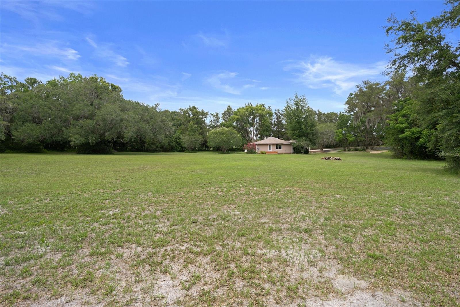 Listing photo id 48 for 22063 Lake Lindsey Road